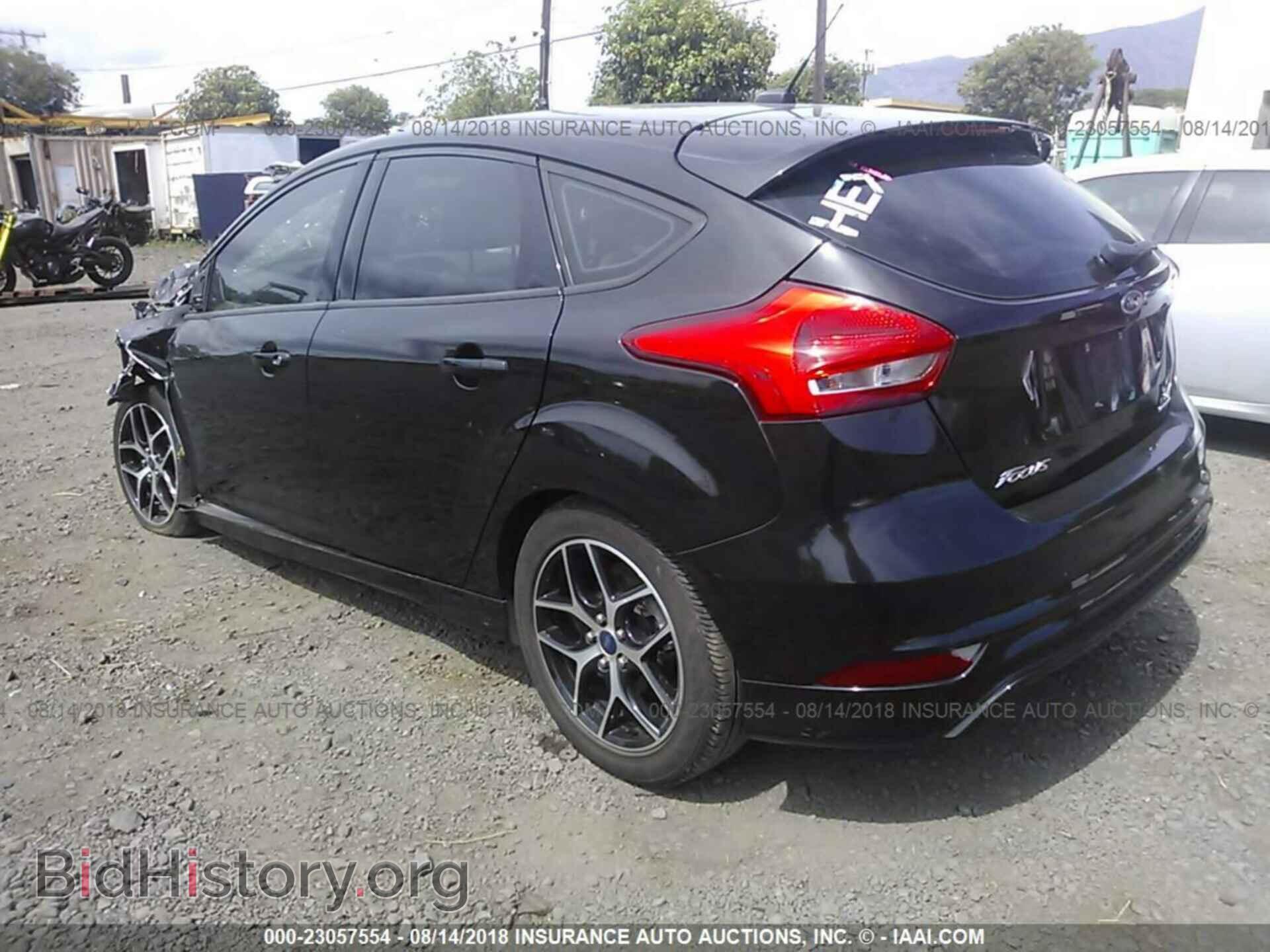 2015 Ford Focus - VIN: 1FADP3K29FL364167 - Photo 3