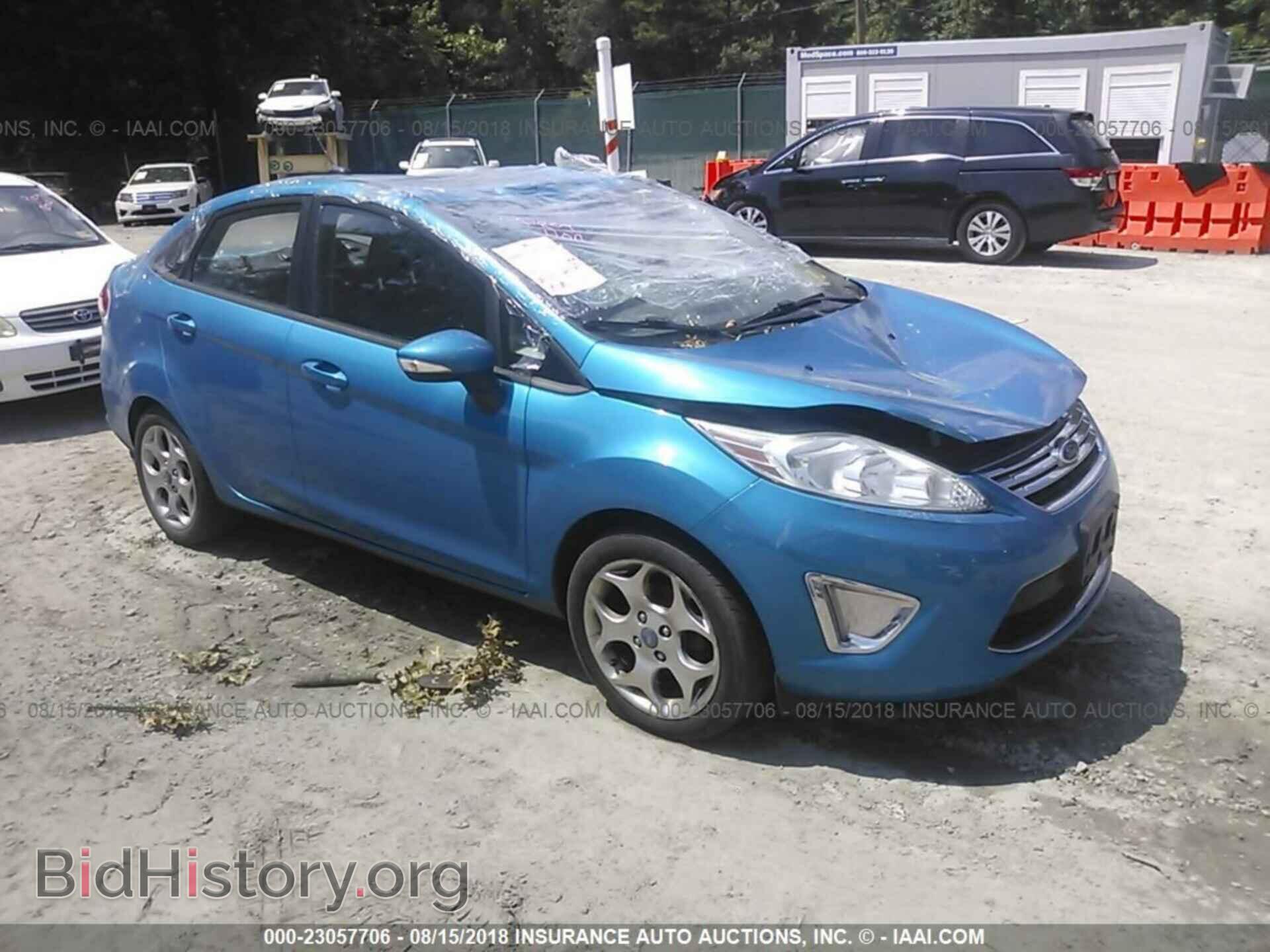 Photo 3FADP4CJ8CM176052 - Ford Fiesta 2012