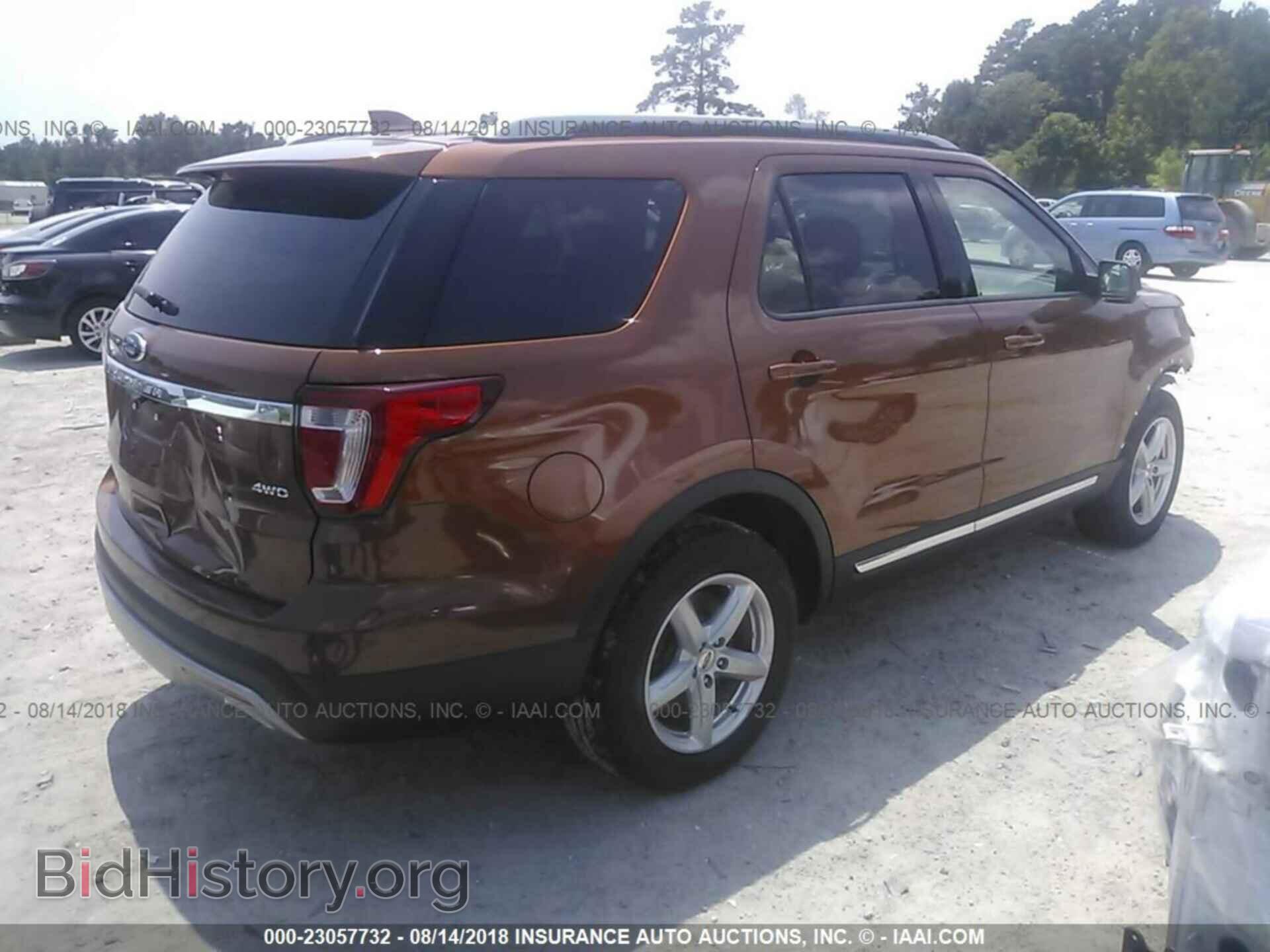 2017 Ford Explorer - VIN: 1FM5K8D86HGE01792 - Photo 4