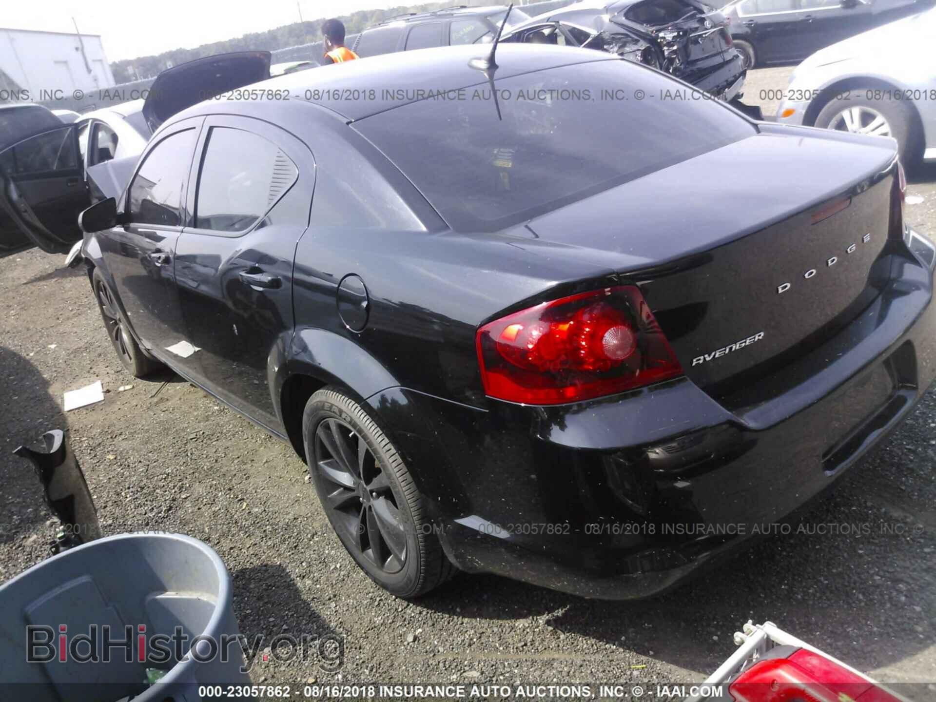 2011 Dodge Avenger - VIN: 1B3BD4FB9BN587822 - Photo 3