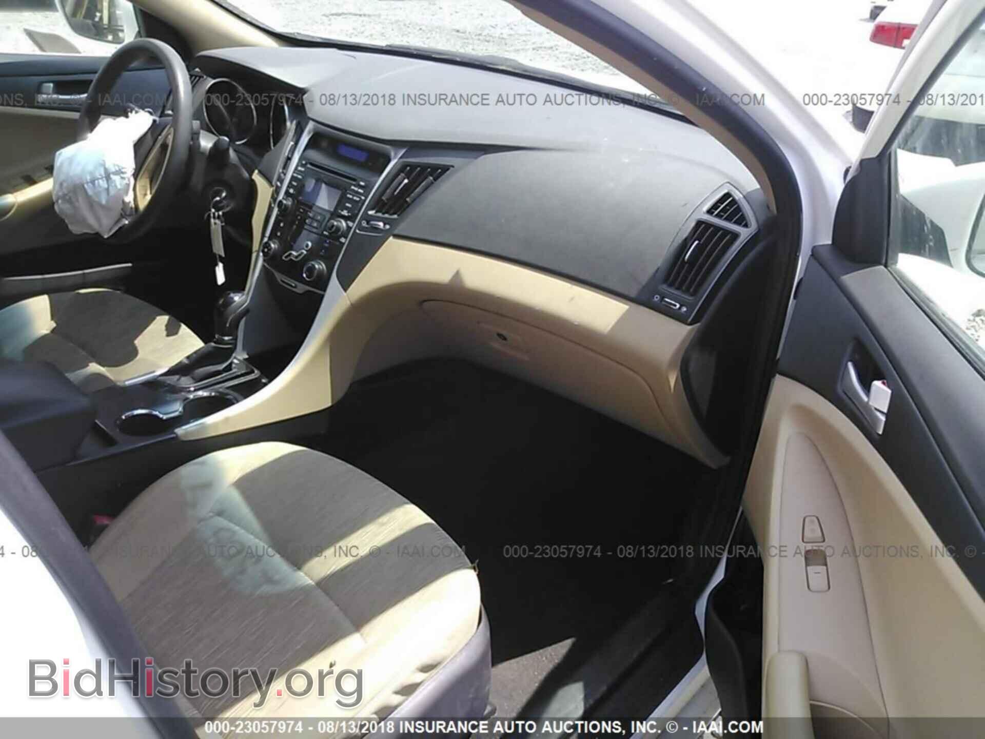 2012 Hyundai Sonata - VIN: 5NPEB4AC0CH401023 - Photo 5