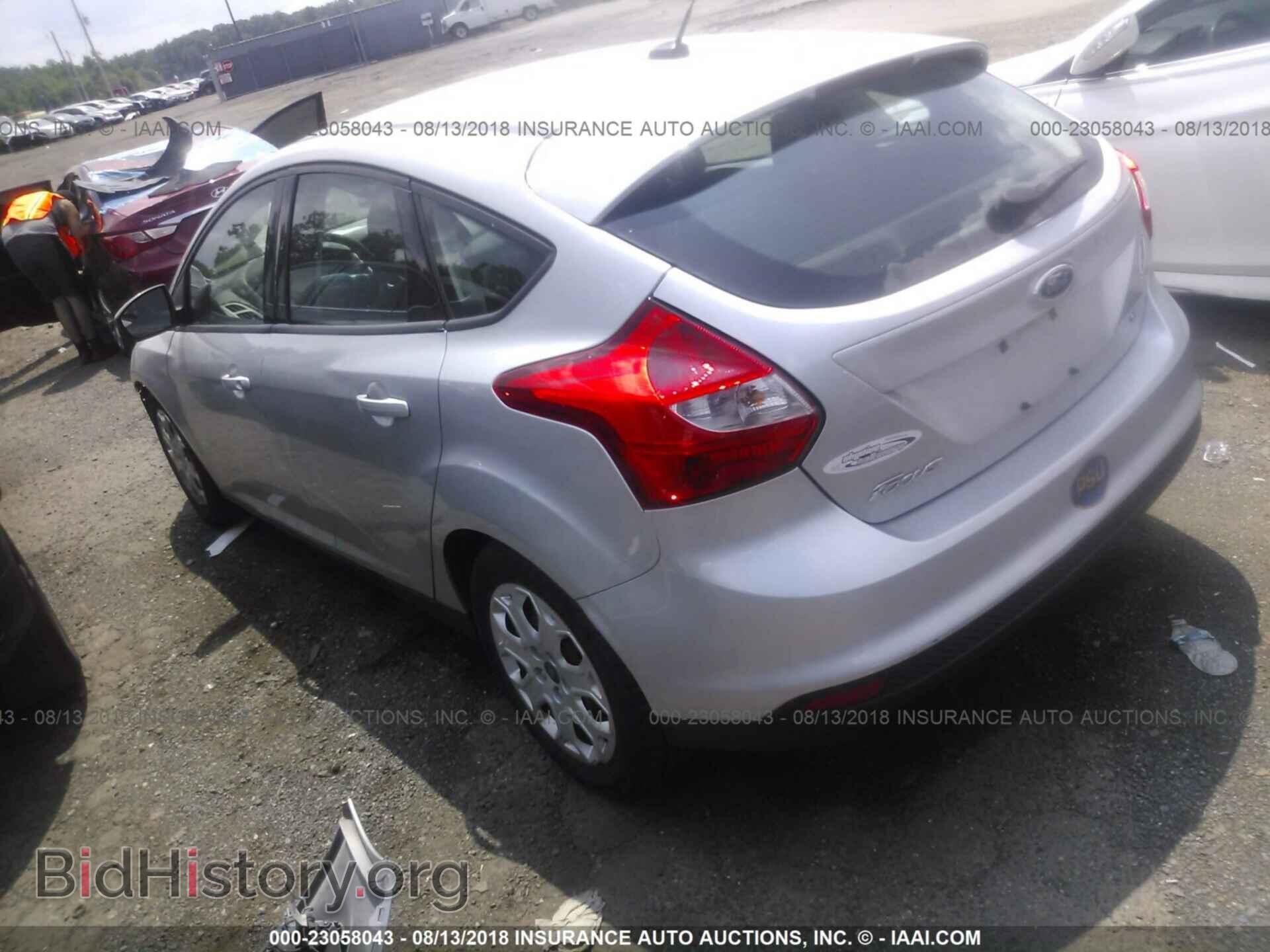 2012 Ford Focus - VIN: 1FAHP3K28CL457064 - Photo 3