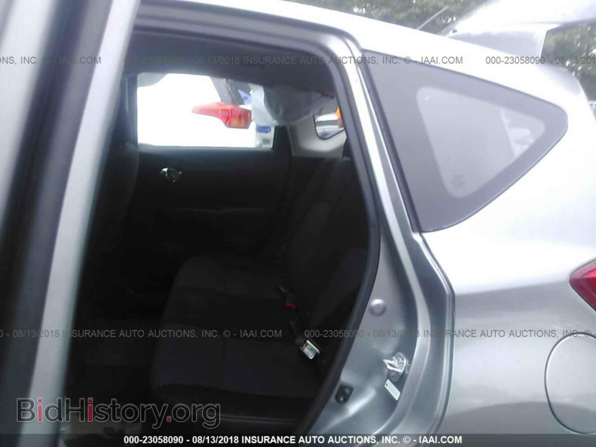 2014 Nissan Versa note - VIN: 3N1CE2CP3EL406676 - Фото 8