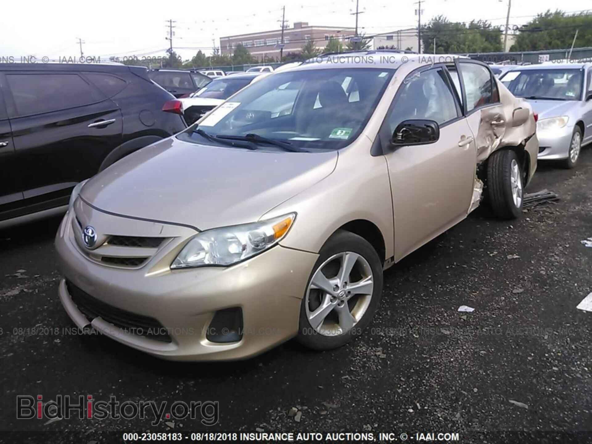 2011 Toyota Corolla - VIN: 2T1BU4EE8BC601075 - Фото 2