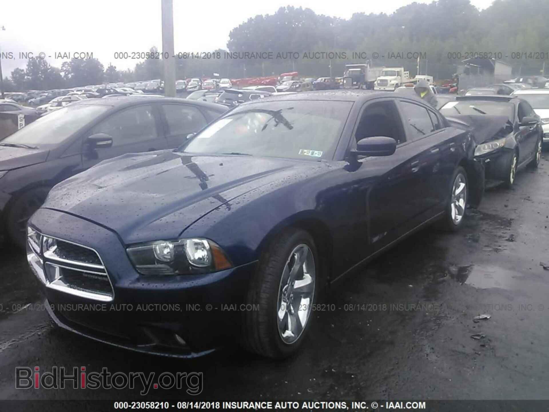 2014 Dodge CHARGER (VIN 2C3CDXHG7EH155437) — фото 2 из 10
