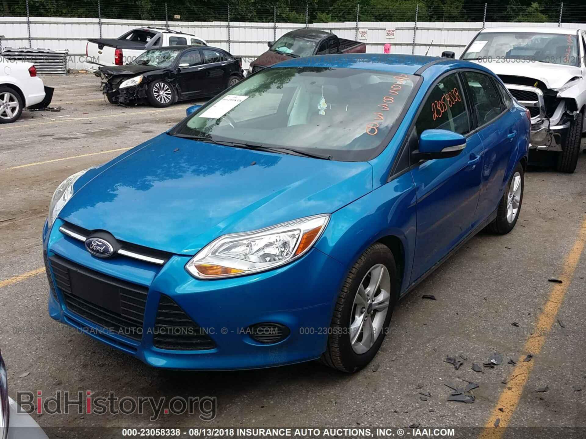 2014 Ford Focus - VIN: 1FADP3F29EL450409 - Photo 2