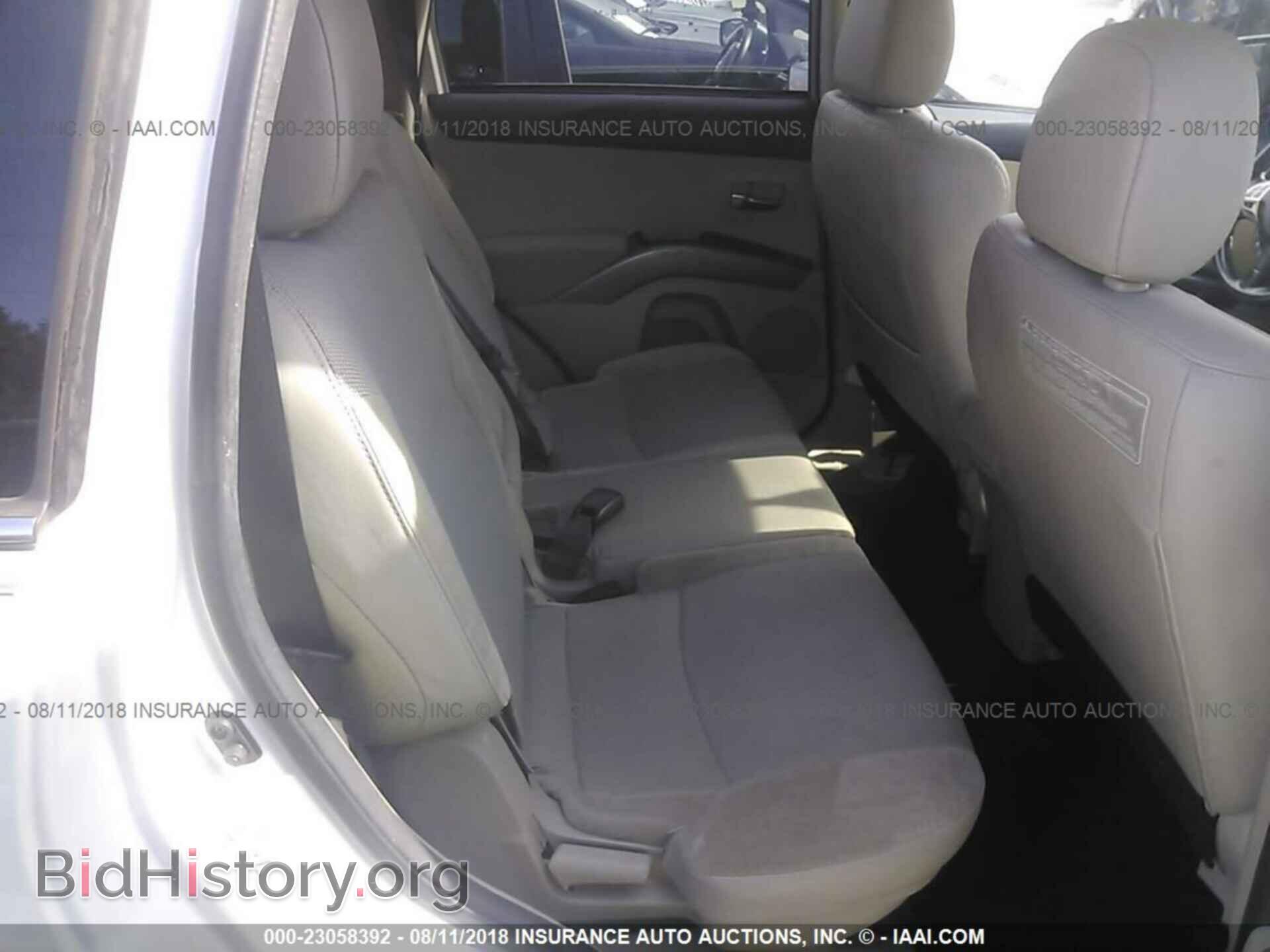 2011 Mitsubishi Outlander - VIN: JA4JS4AX6BU011091 - Фото 8