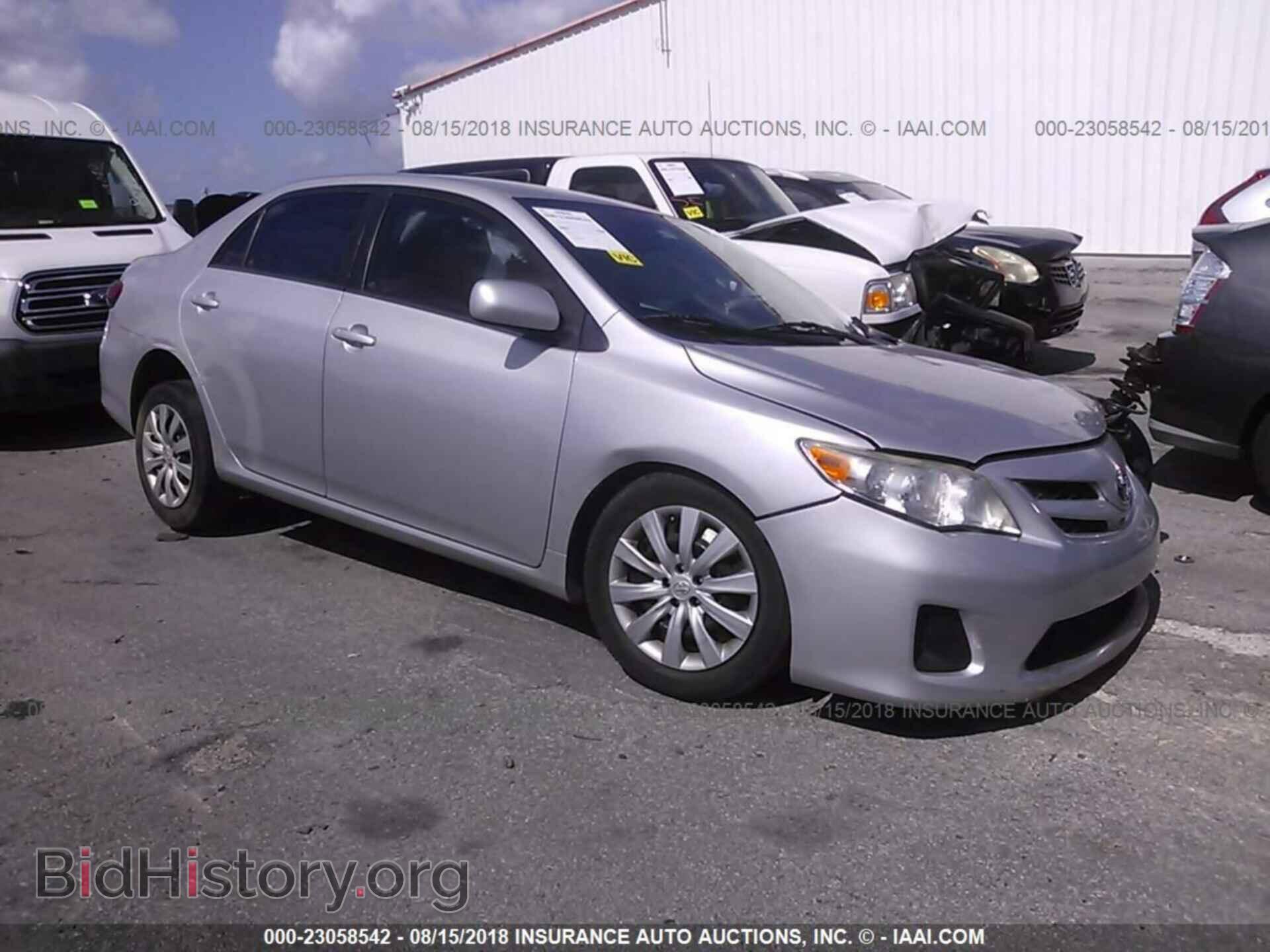 Photo 2T1BU4EE4CC864035 - Toyota Corolla 2012