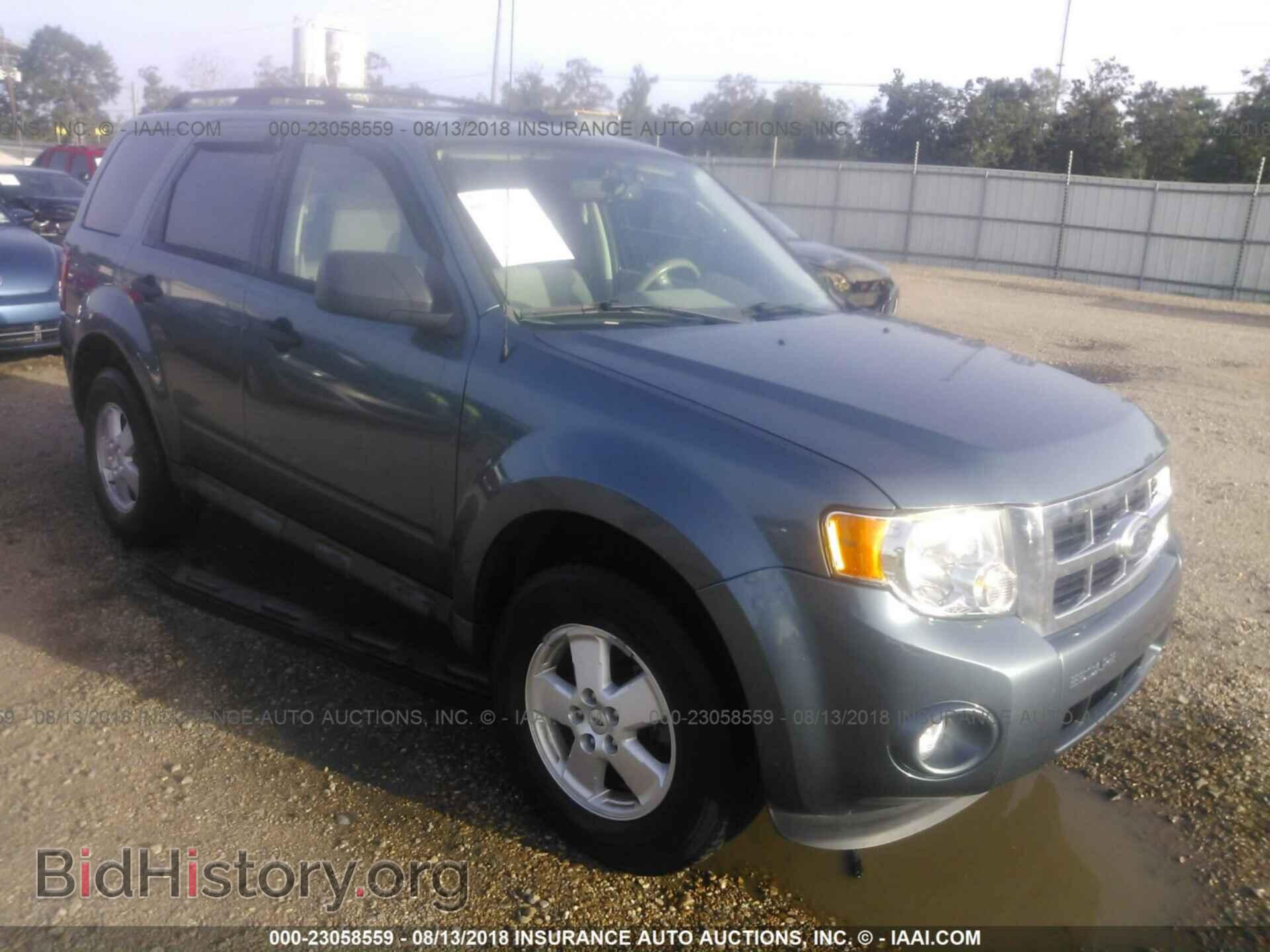 Photo 1FMCU0D76CKA88081 - Ford Escape 2012