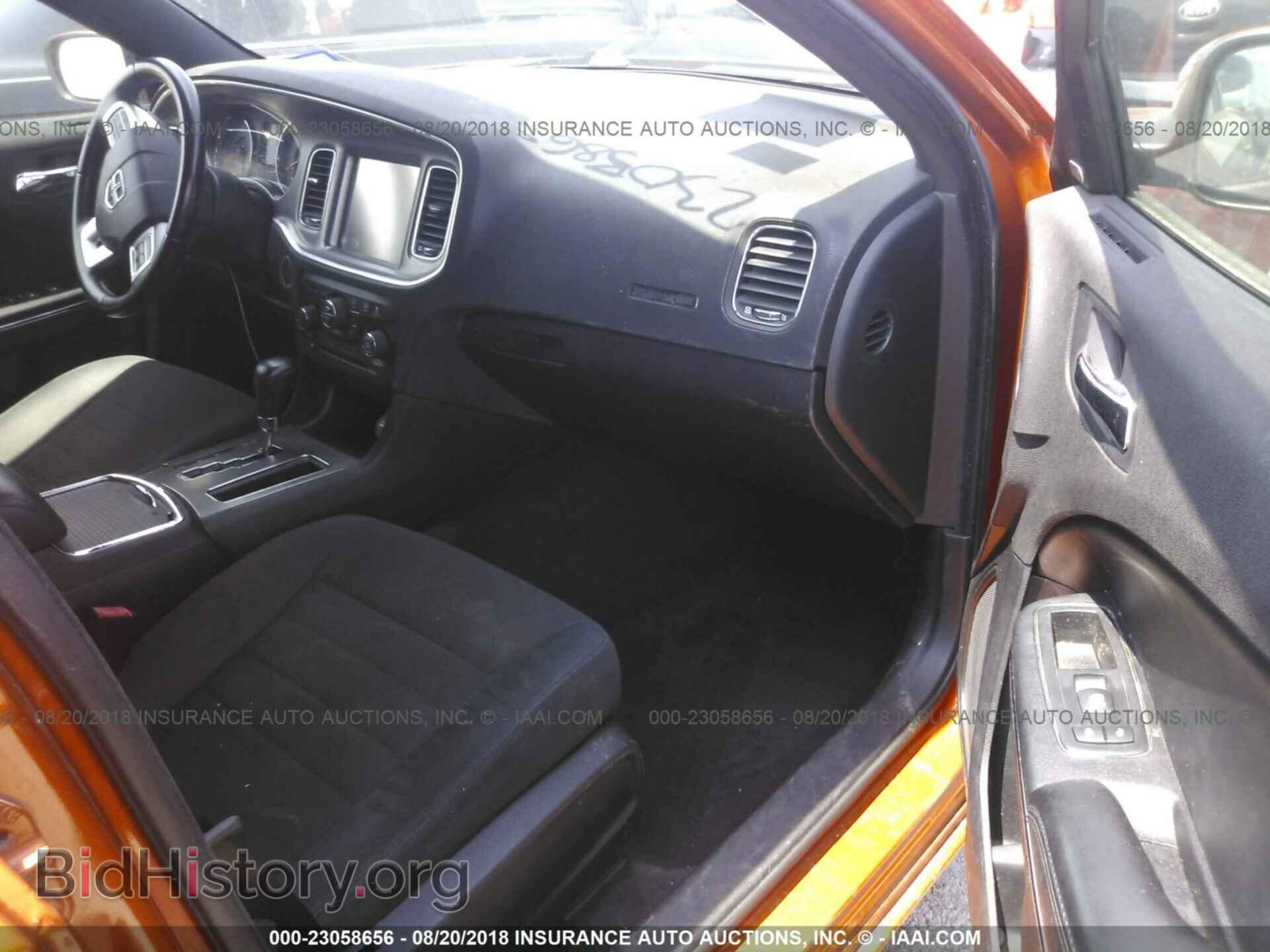 2011 Dodge Charger - VIN: 2B3CL3CG7BH525460 - Фото 5
