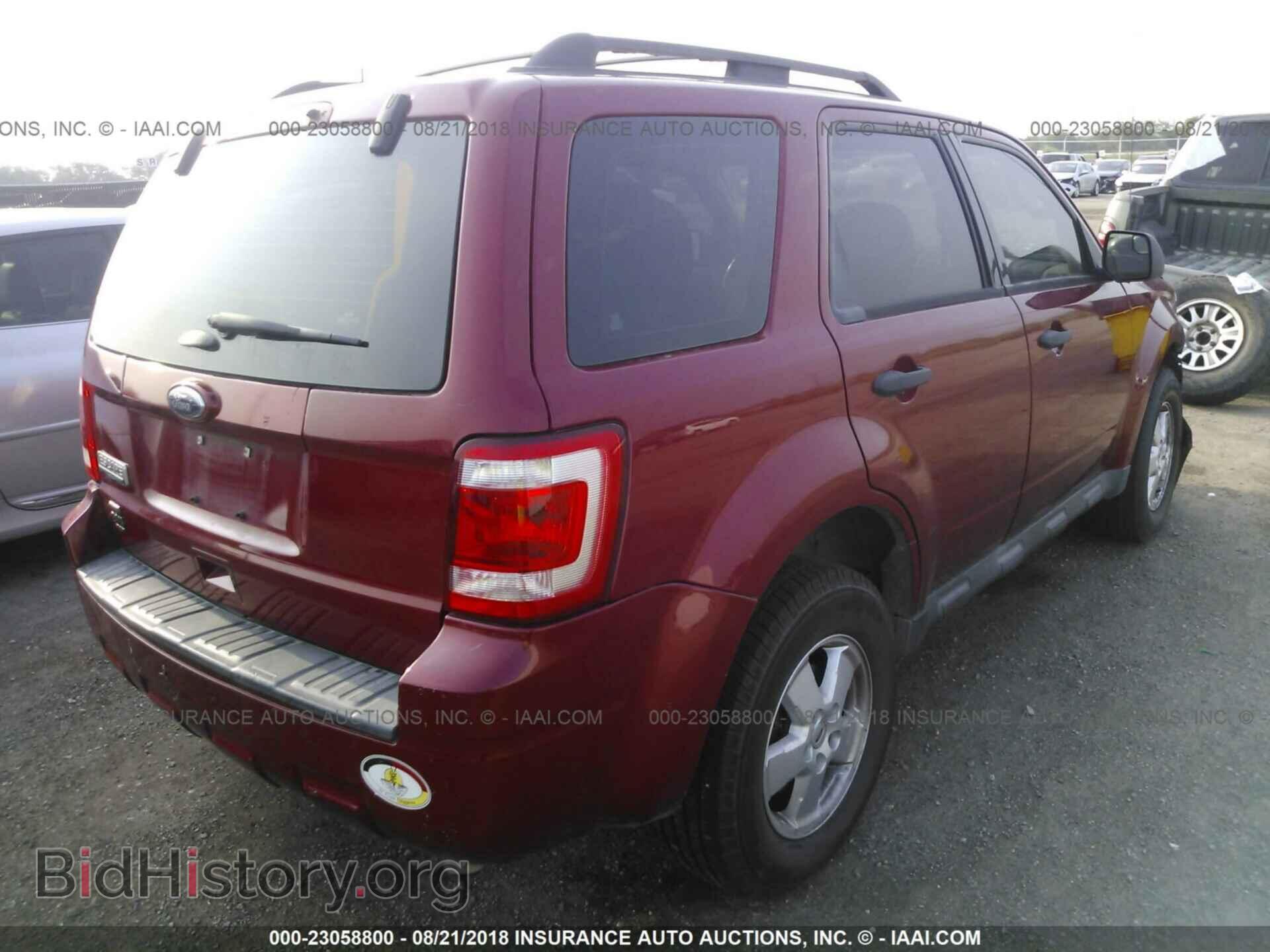 2011 Ford Escape - VIN: 1FMCU0C76BKC29439 - Photo 4