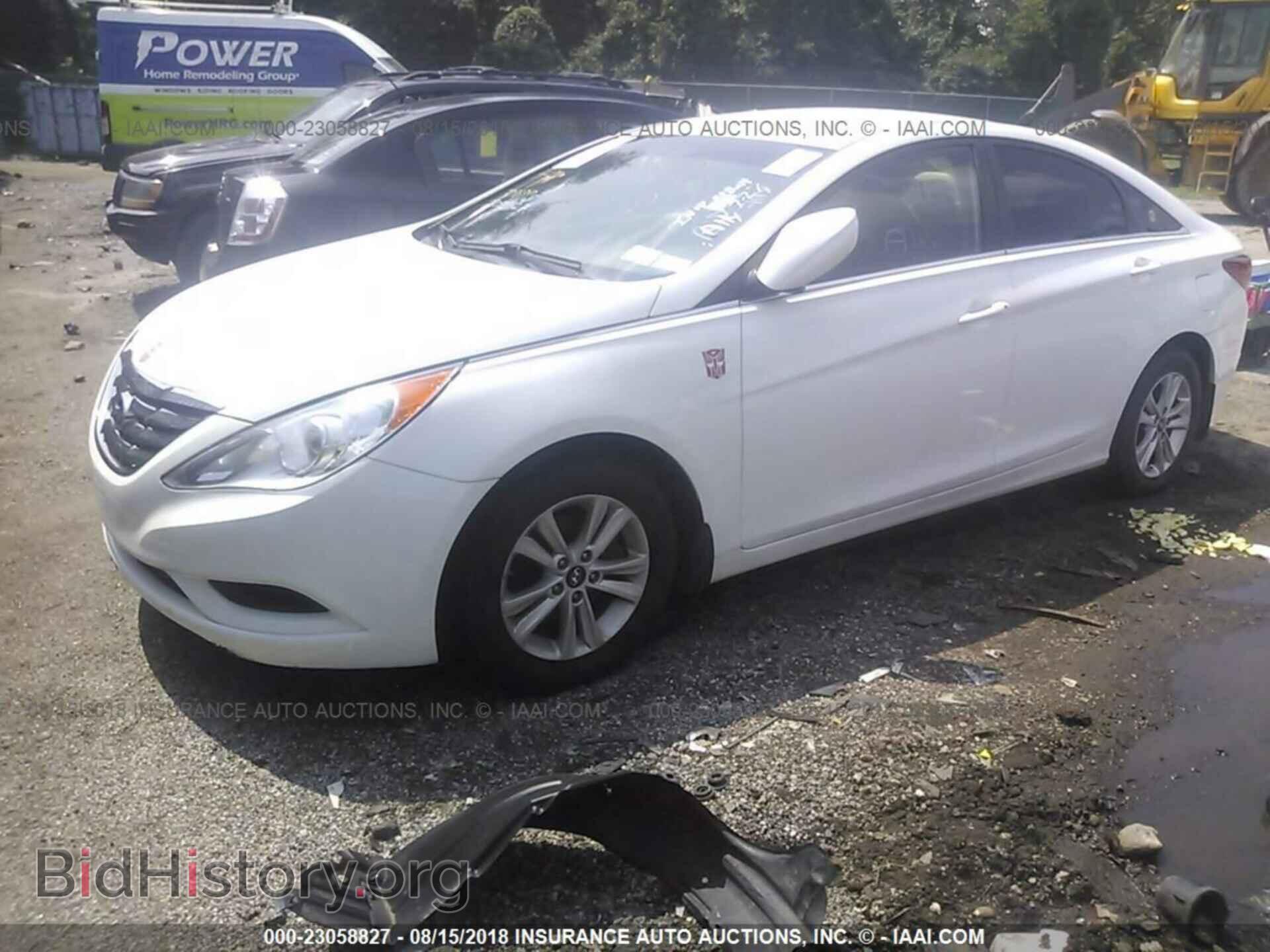 2012 Hyundai Sonata - VIN: 5NPEB4AC4CH379639 - Photo 2