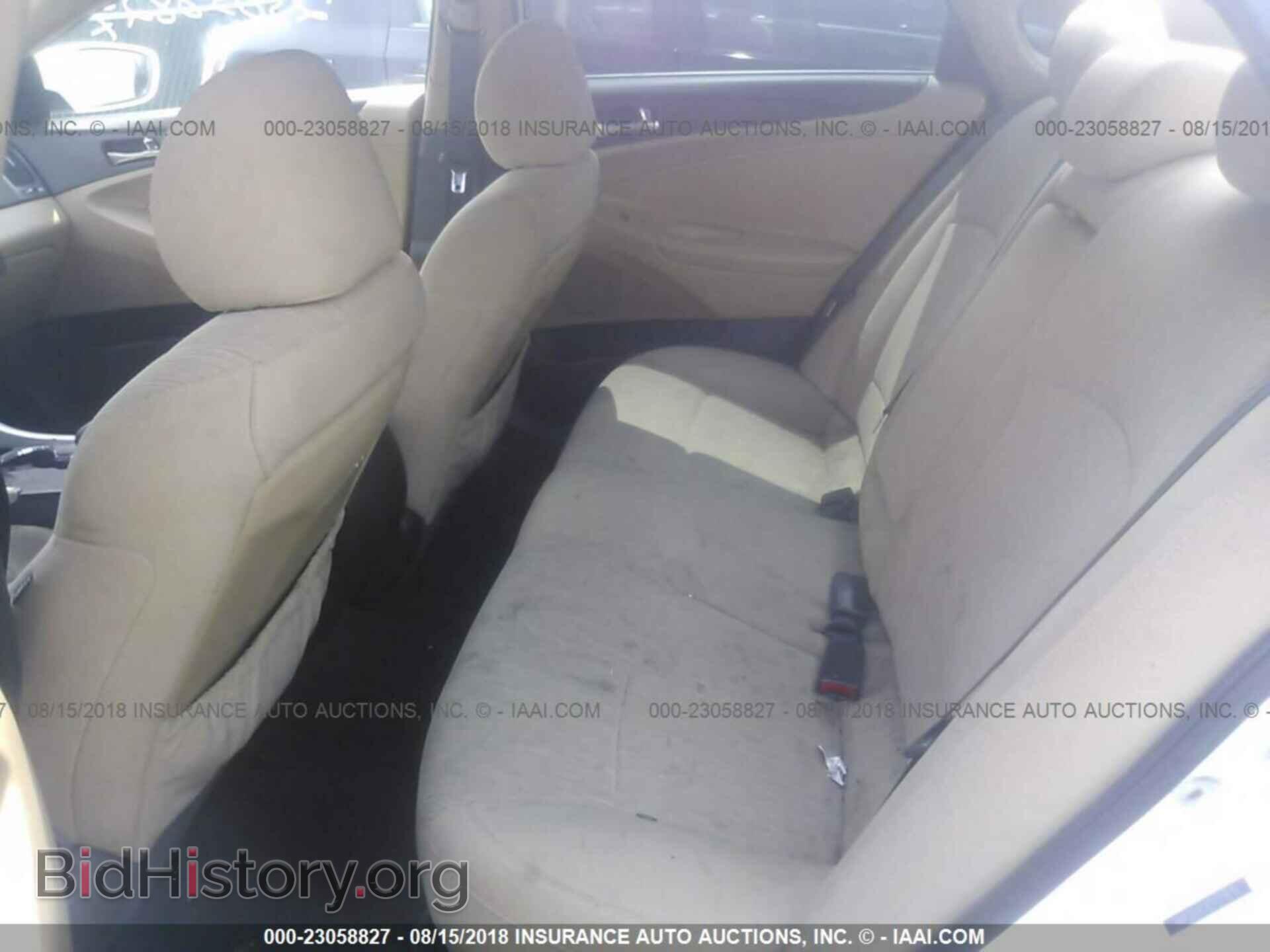 2012 Hyundai Sonata - VIN: 5NPEB4AC4CH379639 - Photo 8