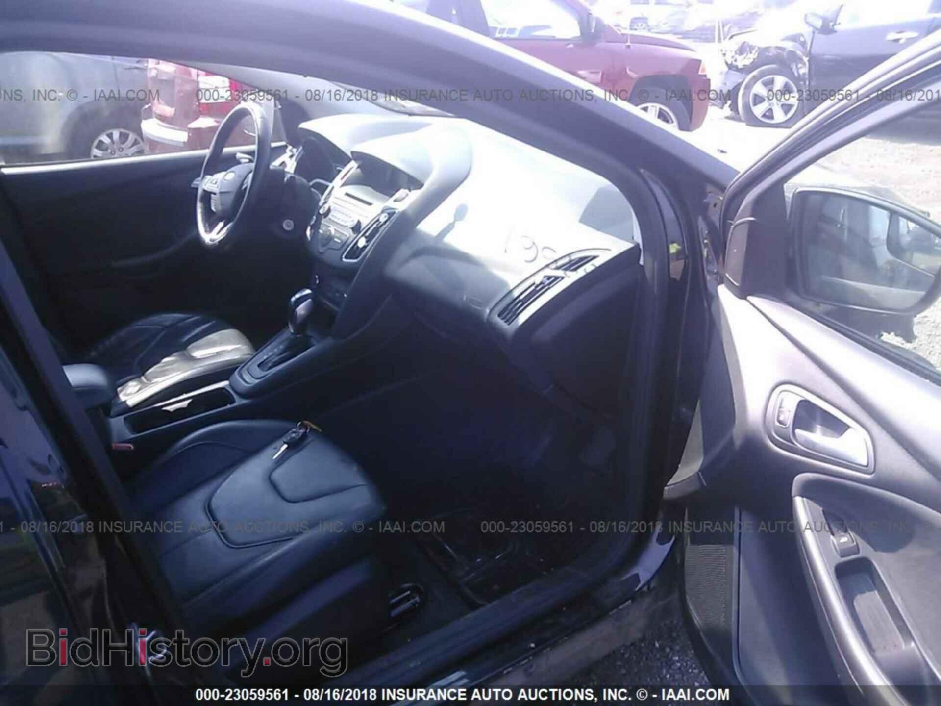 2015 Ford Focus - VIN: 1FADP3F27FL268290 - Photo 5