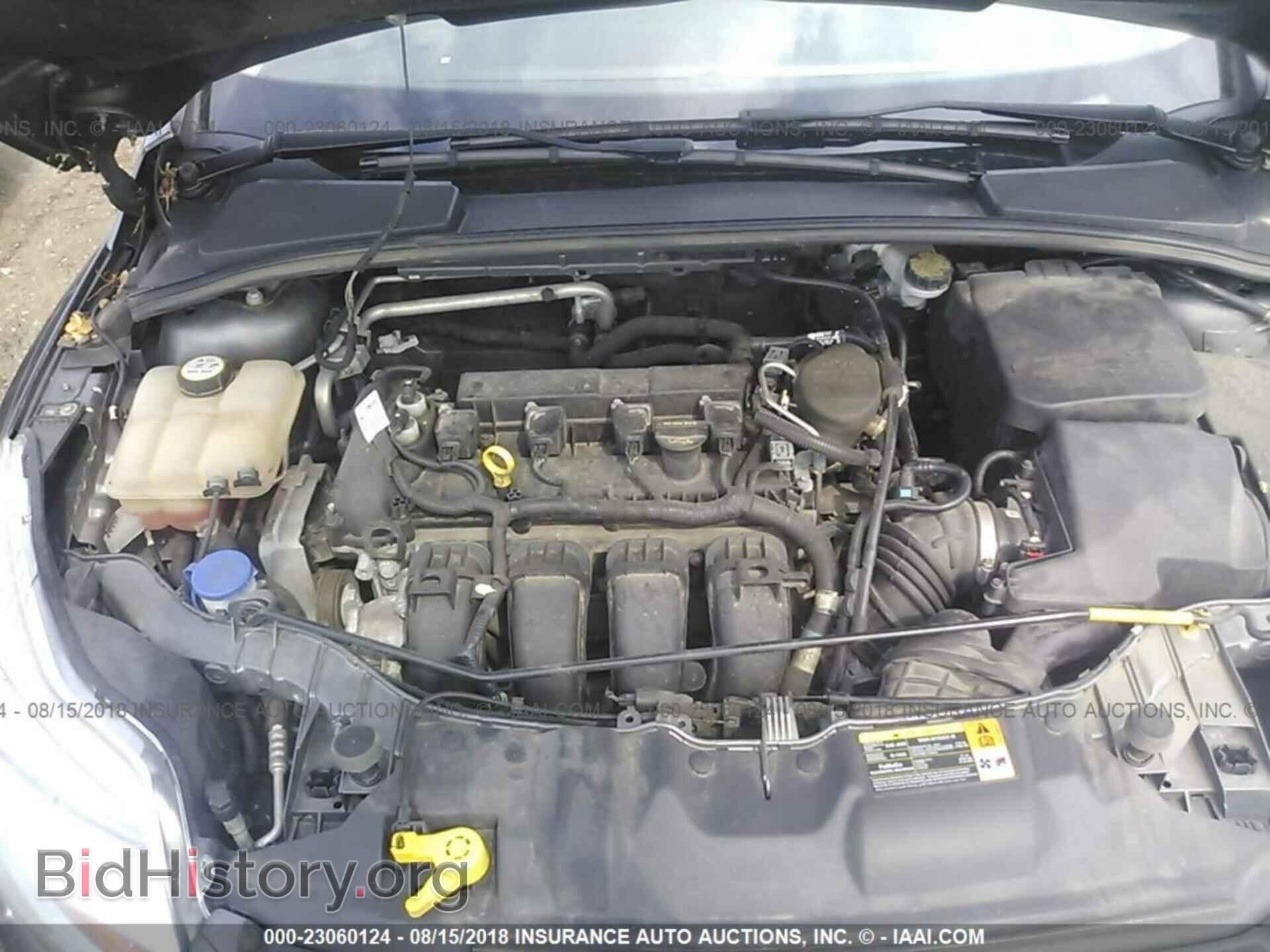 2012 Ford Focus - VIN: 1FAHP3F26CL421674 - Photo 10