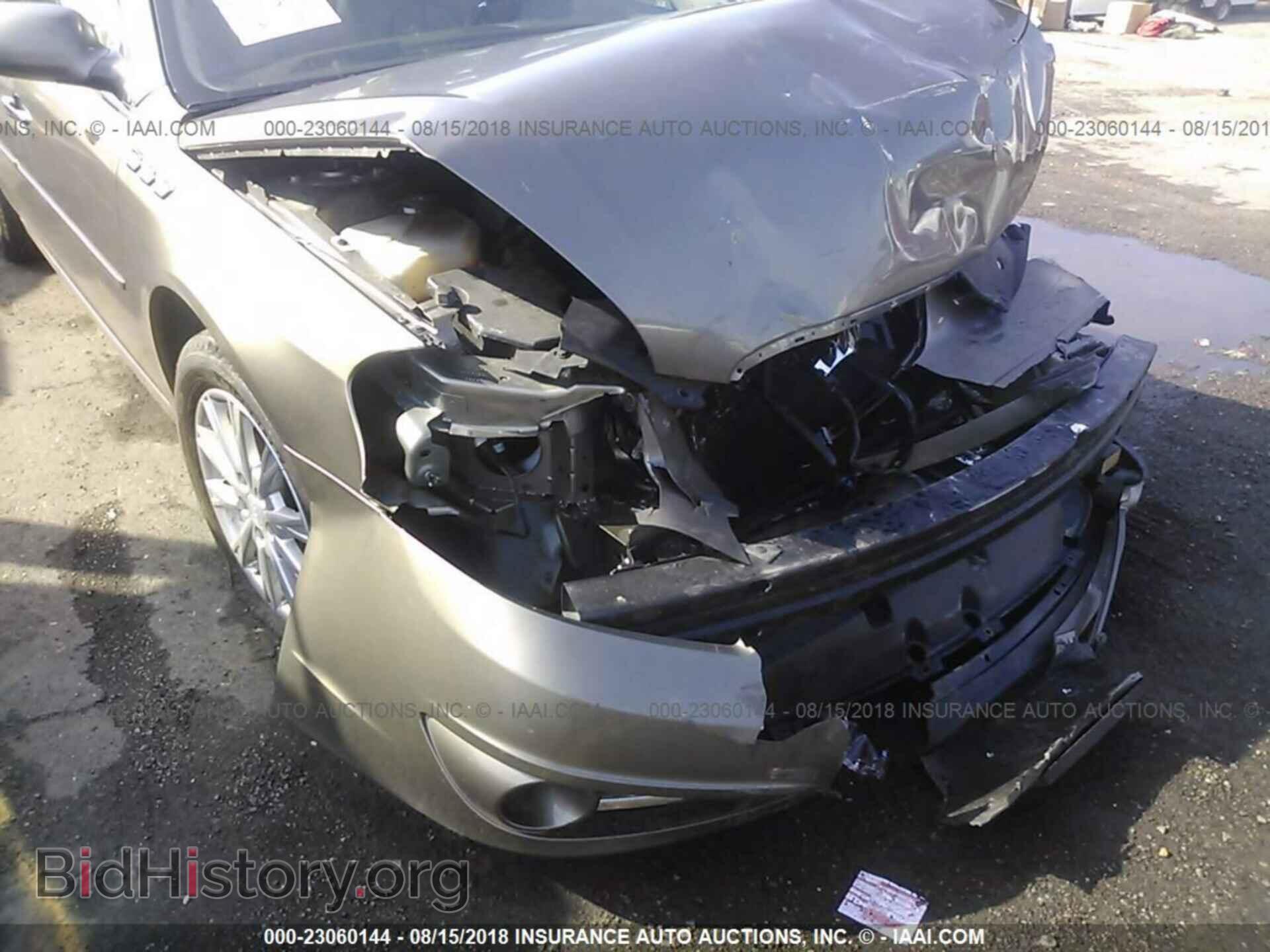 2011 Buick Lucerne - VIN: 1G4HC5EM7BU110232 - Photo 6