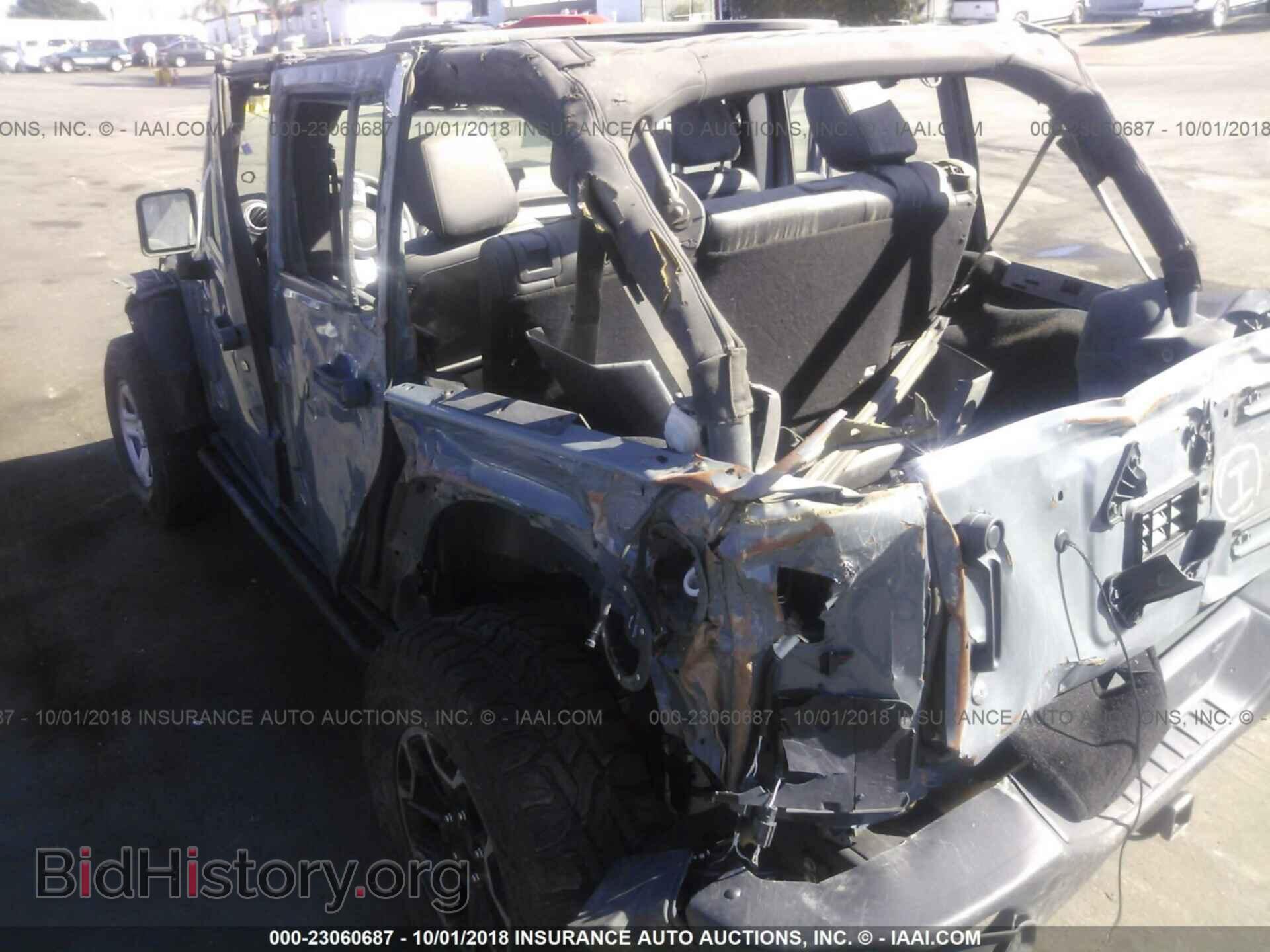 2015 Jeep Wrangler - VIN: 1C4HJWFG2FL735187 - Фото 6