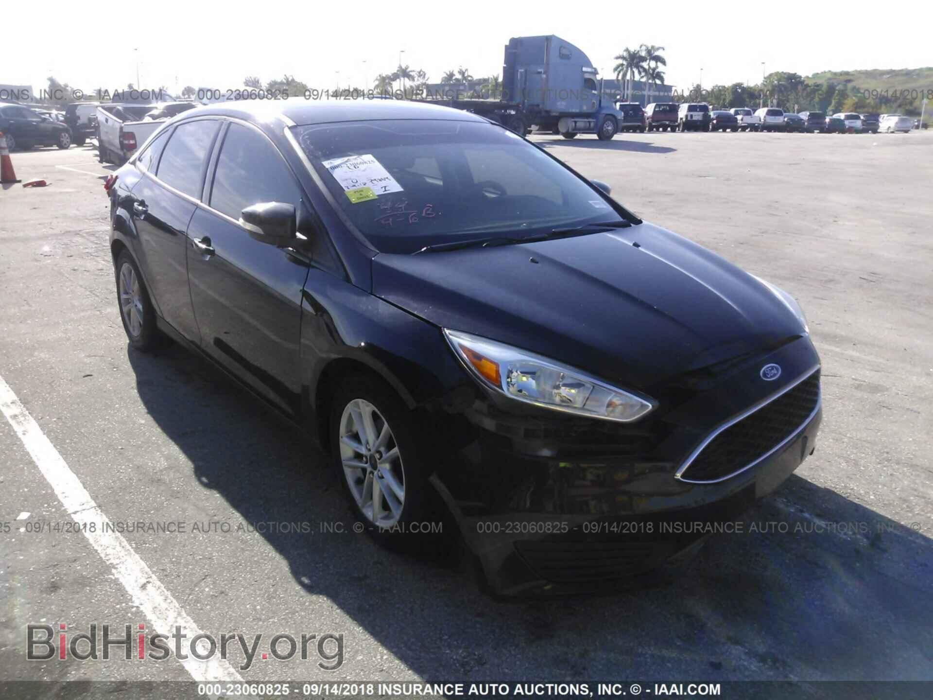 Фотография 1FADP3F2XFL243318 - Ford Focus 2015