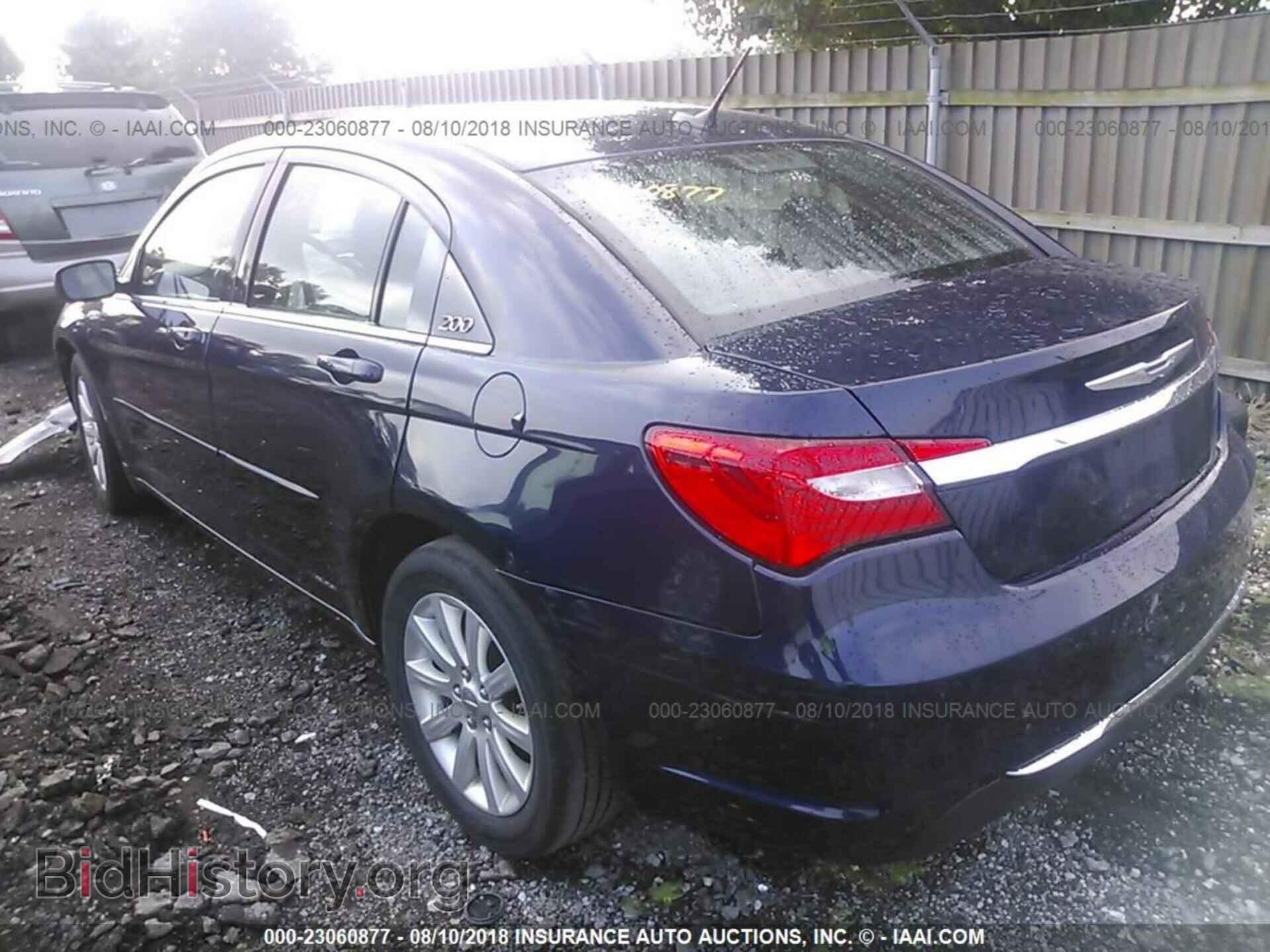 2013 Chrysler 200 - VIN: 1C3CCBBB7DN732959 - Photo 3