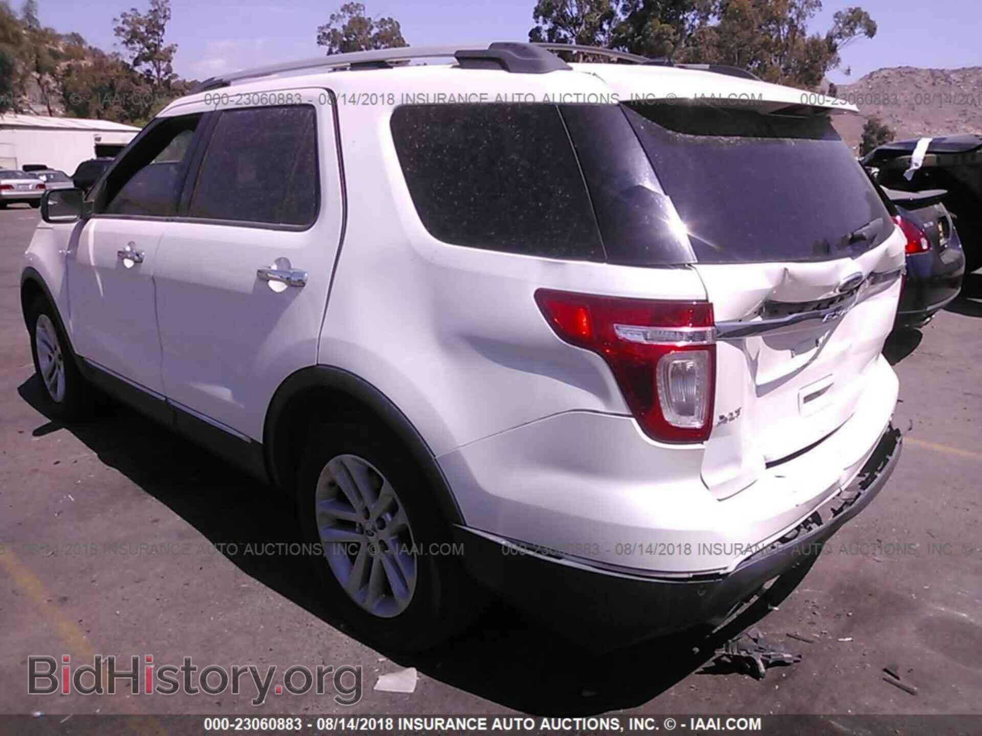 2011 Ford Explorer - VIN: 1FMHK7D87BGA11671 - Фото 3