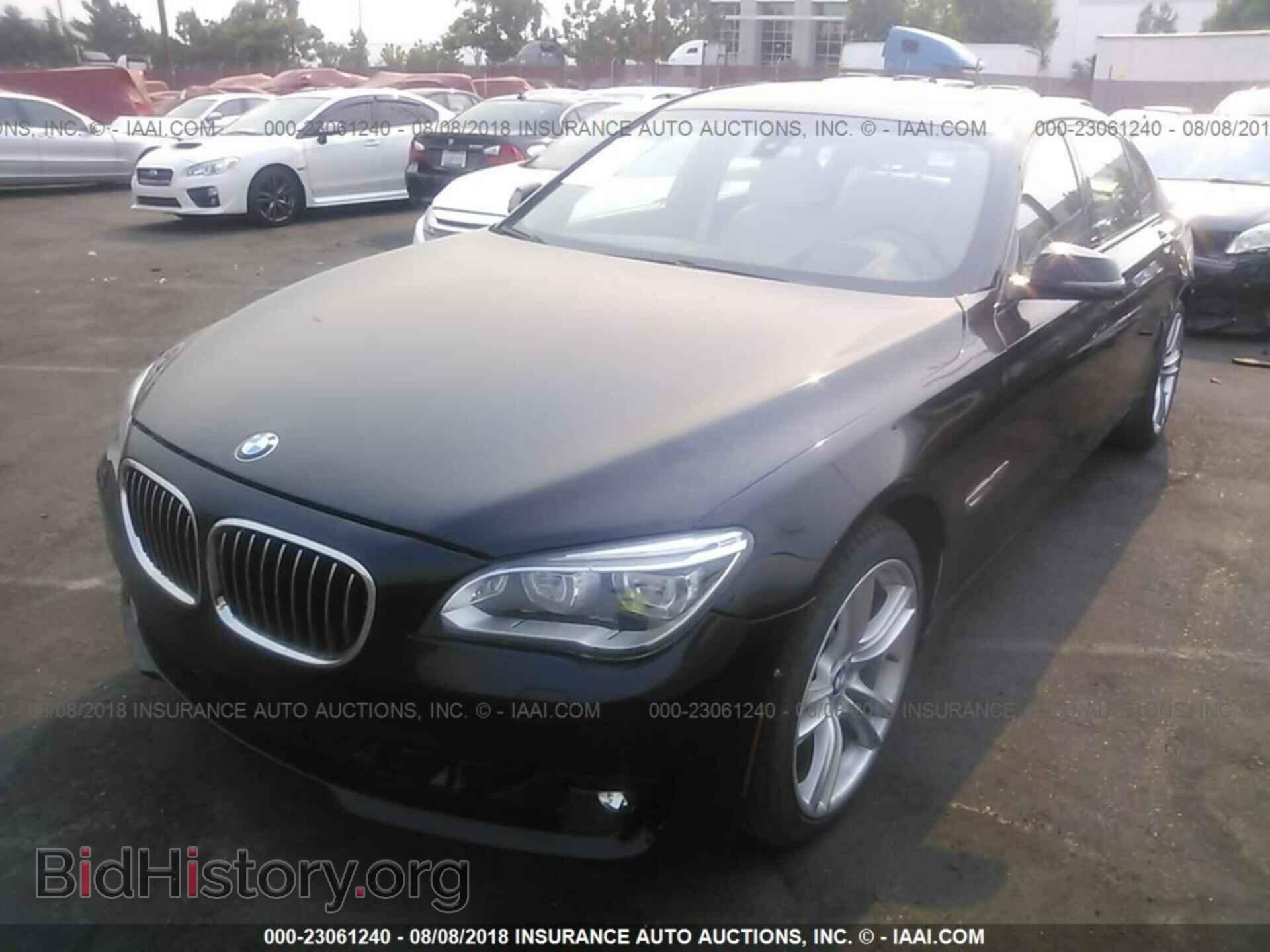 2015 Bmw 750 - VIN: WBAYE8C5XFD781697 - Фото 2