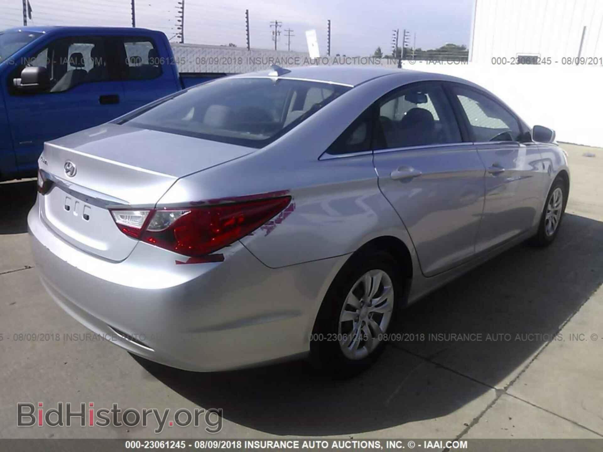 2012 Hyundai Sonata - VIN: 5NPEB4AC5CH369055 - Photo 4
