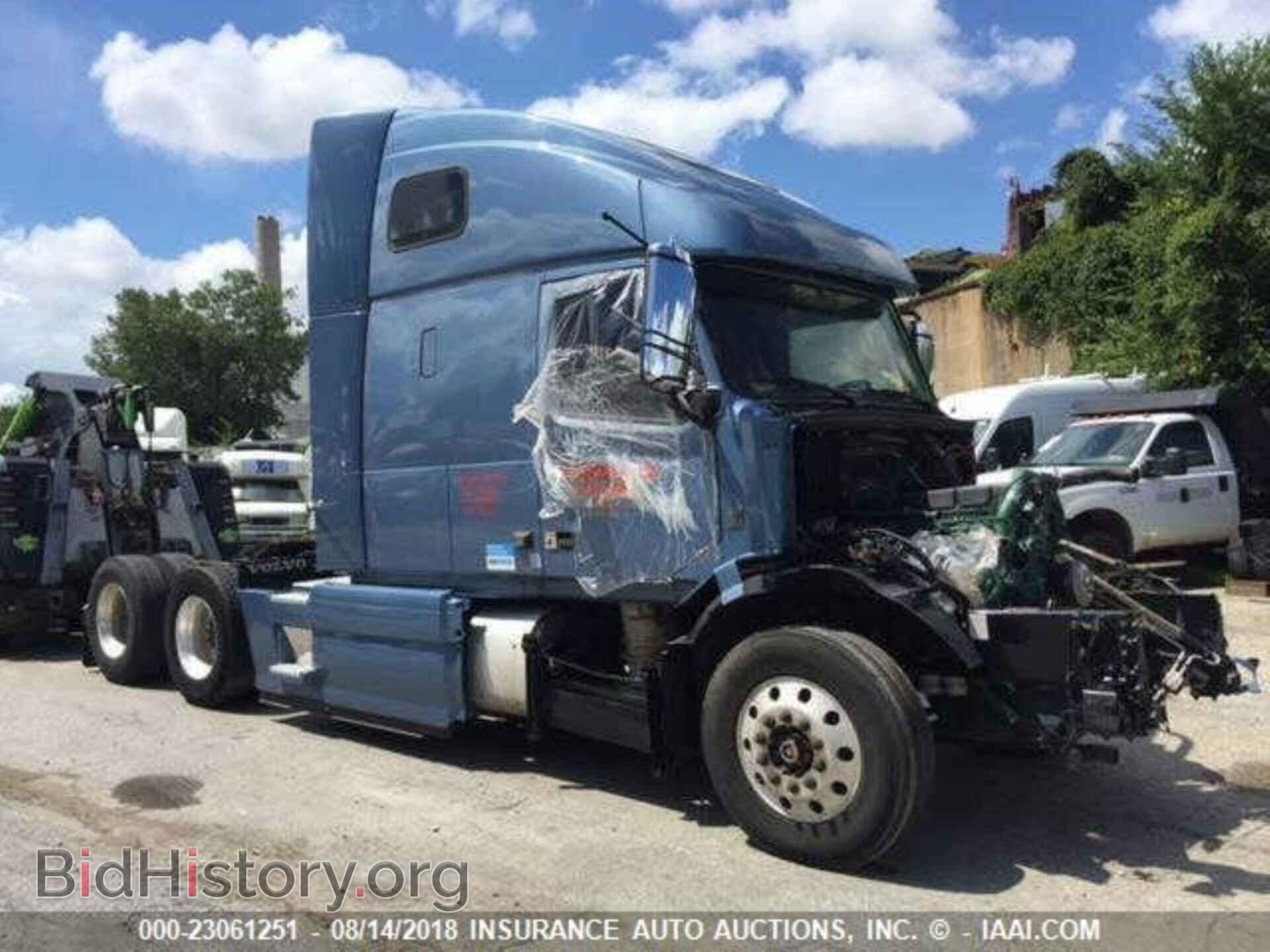 Фотография 4V4NC9EJ0GN953652 - Volvo Vnl 2016