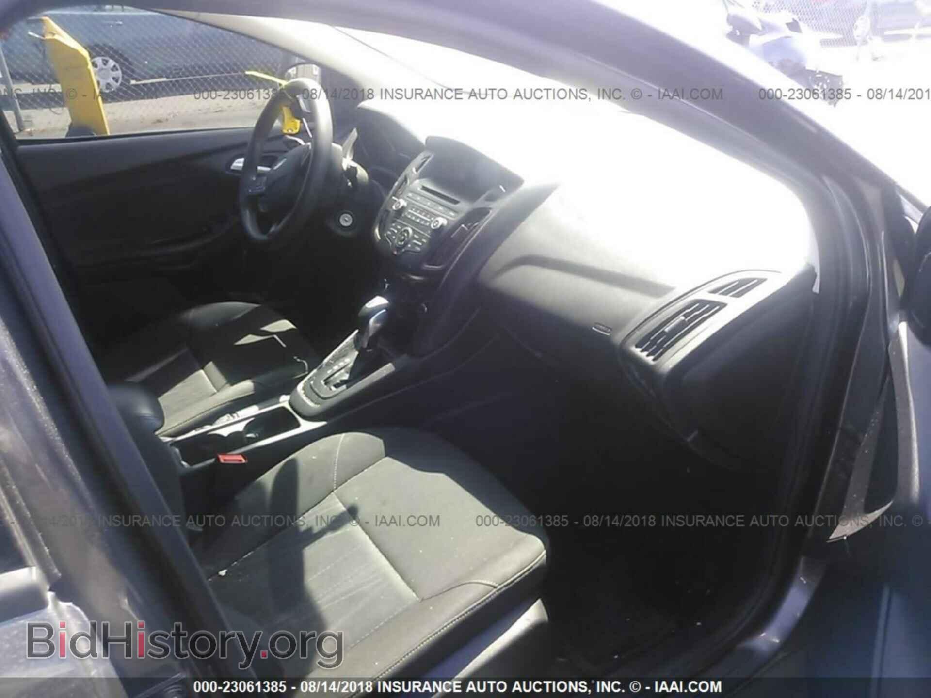 2015 Ford Focus - VIN: 1FADP3F28FL263745 - Photo 5