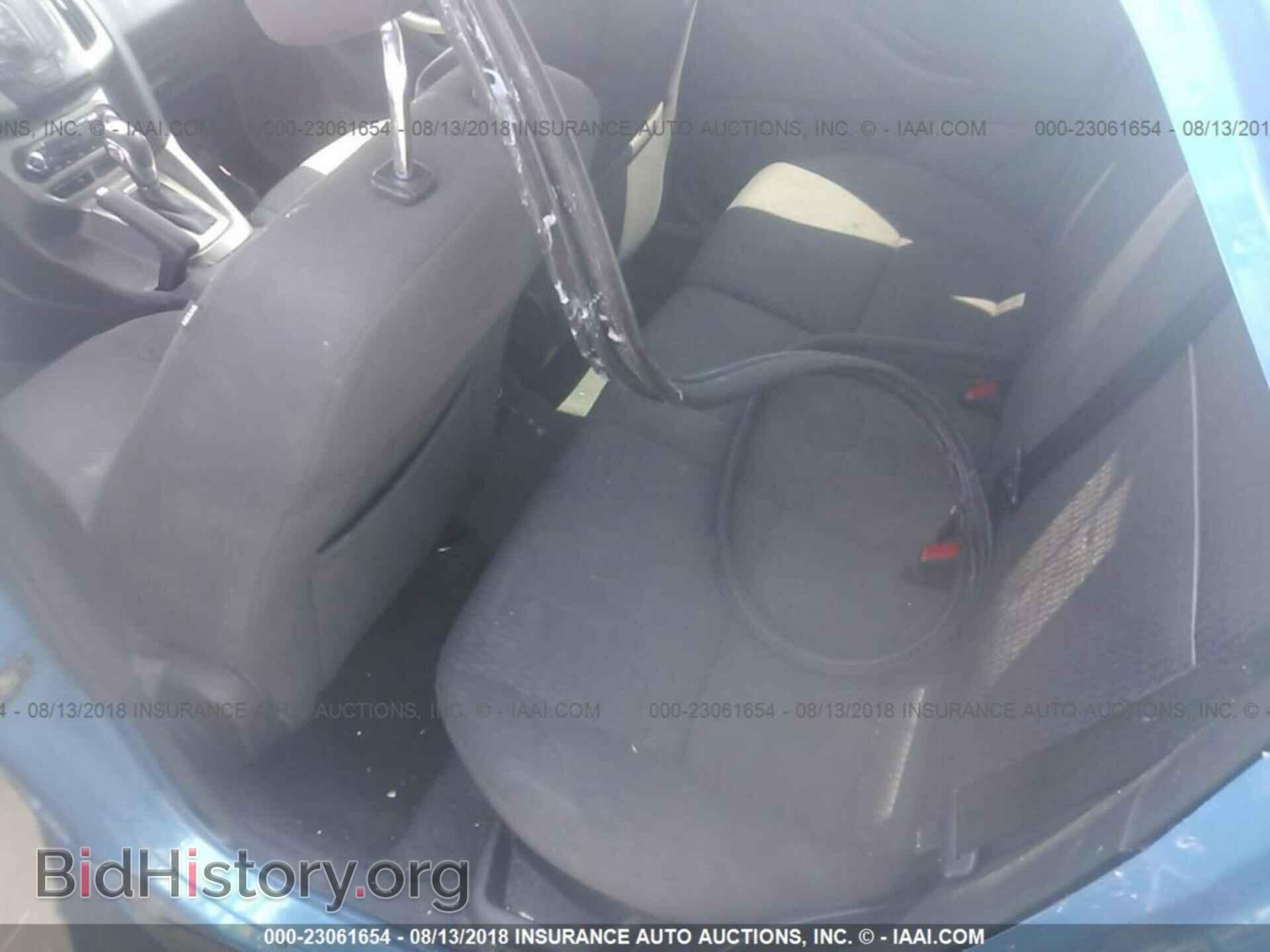 2012 Ford Focus - VIN: 1FAHP3H24CL372424 - Photo 8