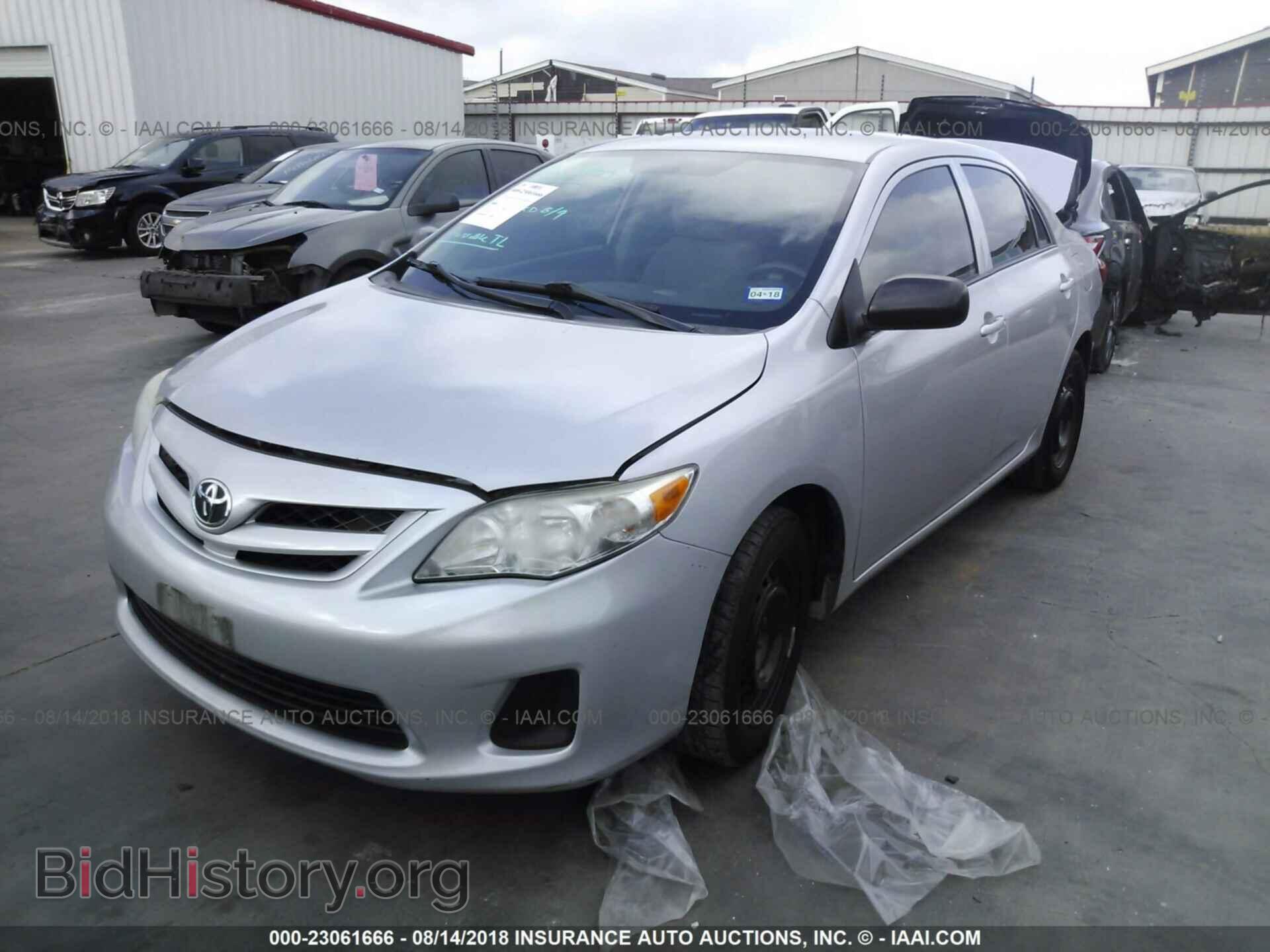 2011 Toyota Corolla - VIN: 2T1BU4EE7BC671733 - Фото 2