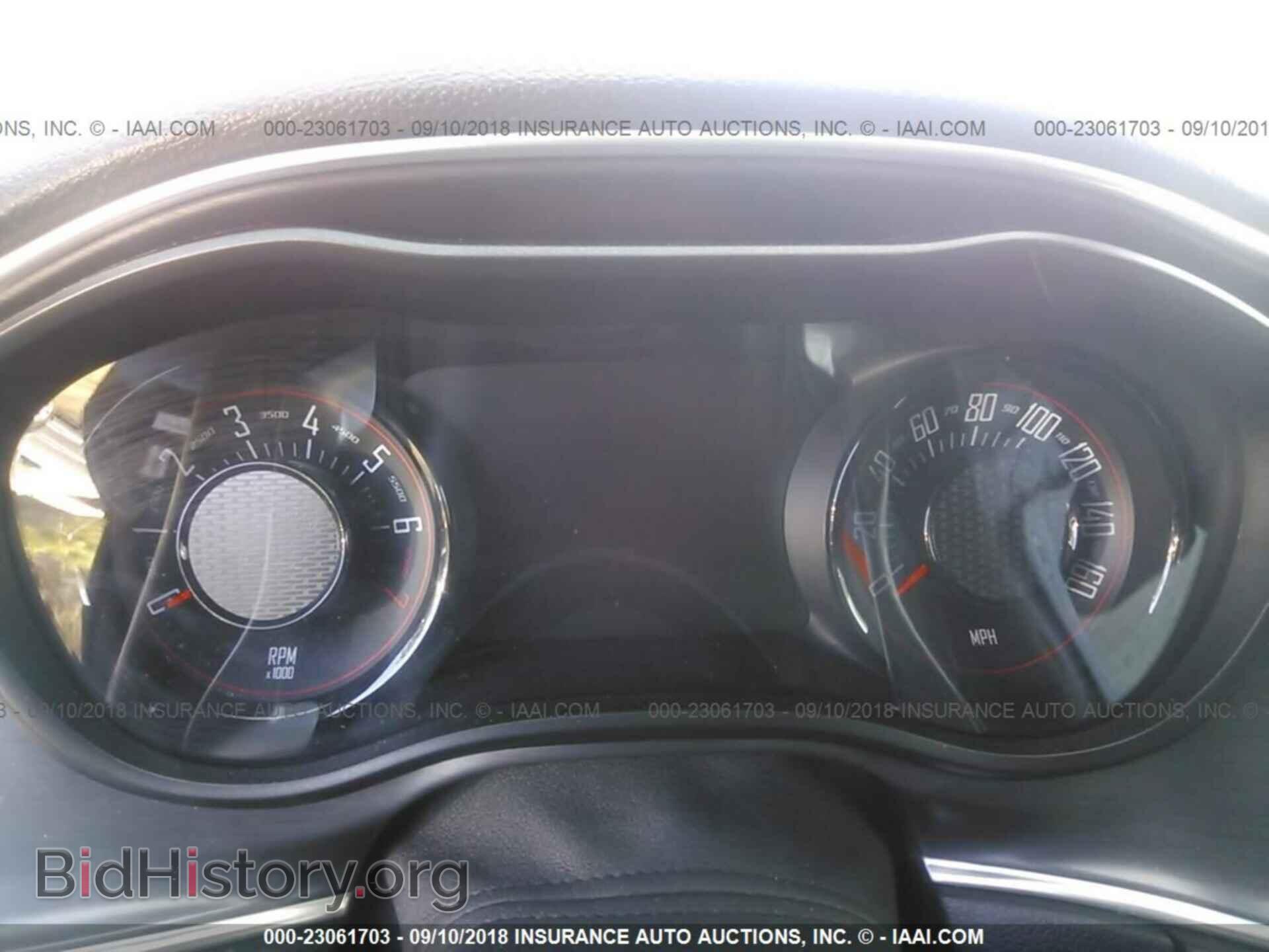 2016 Dodge Challenger - VIN: 2C3CDZAG8GH322929 - Photo 7