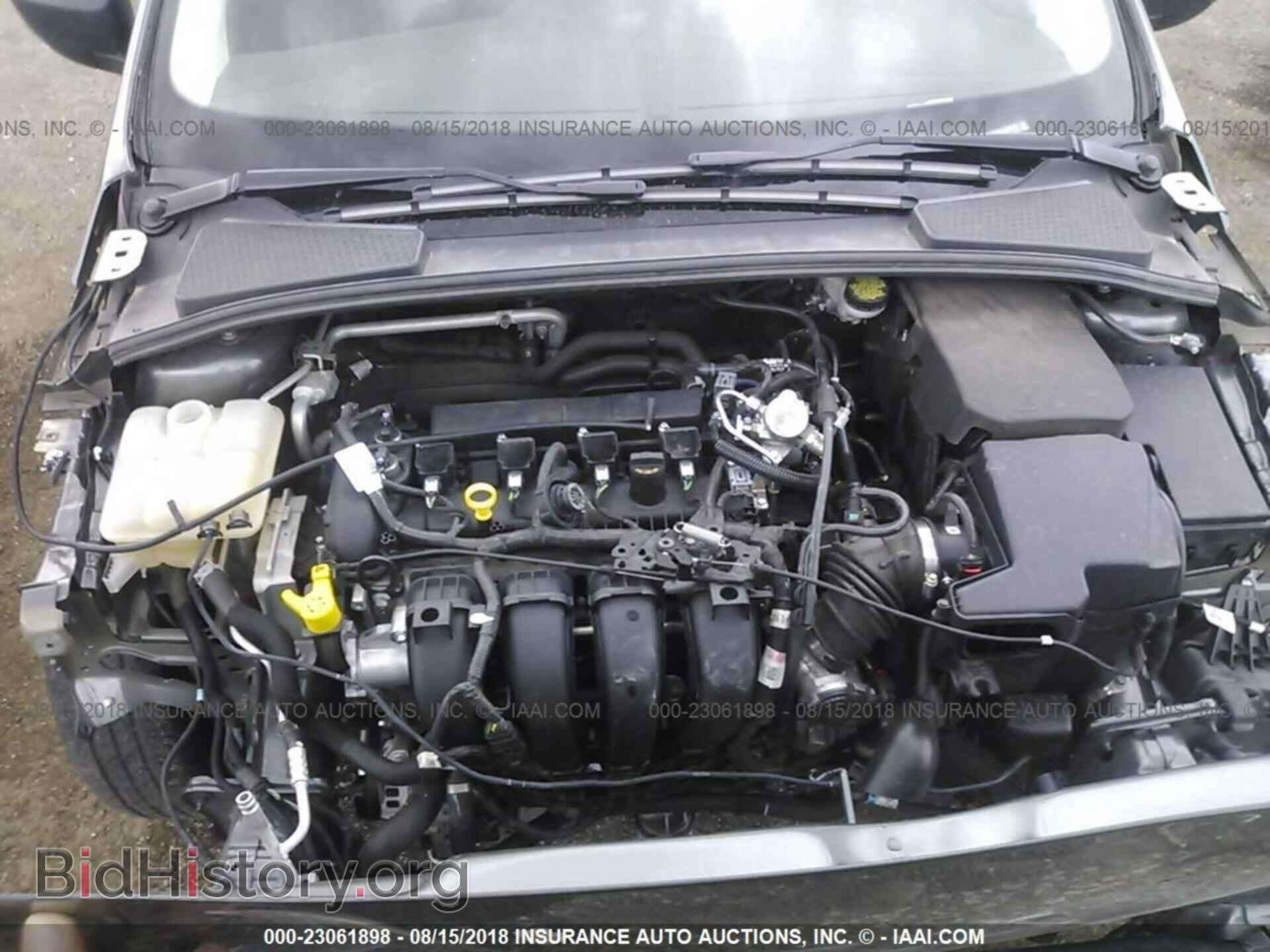 2016 Ford Focus - VIN: 1FADP3E24GL399325 - Photo 10