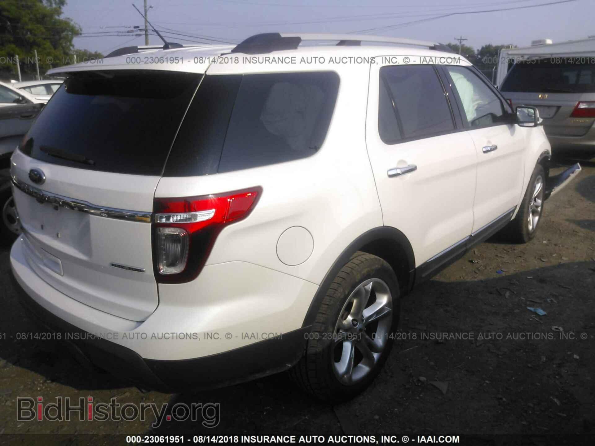 2013 Ford Explorer - VIN: 1FM5K7F89DGC82430 - Photo 4