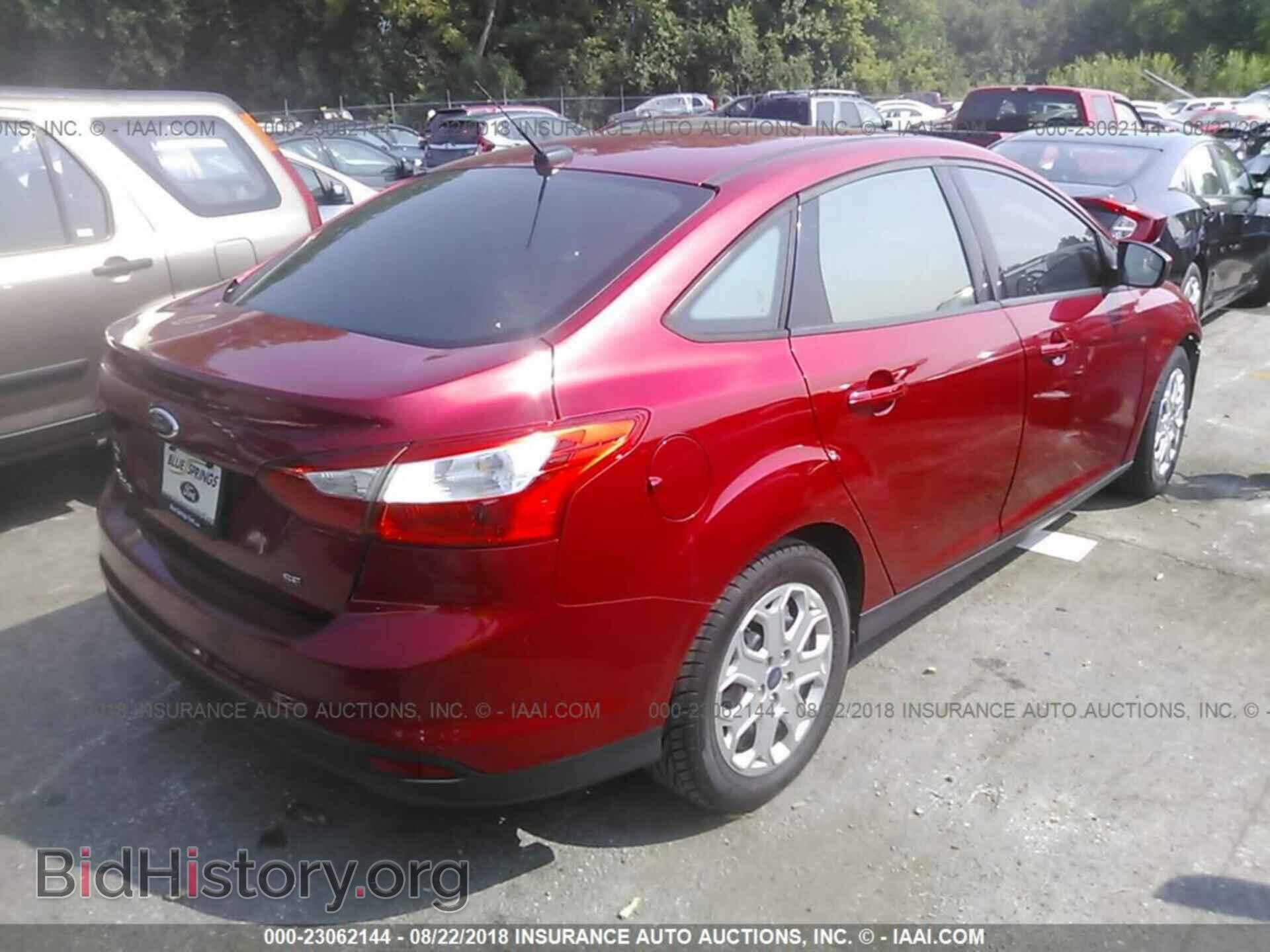 2012 Ford Focus - VIN: 1FAHP3F20CL109866 - Photo 4