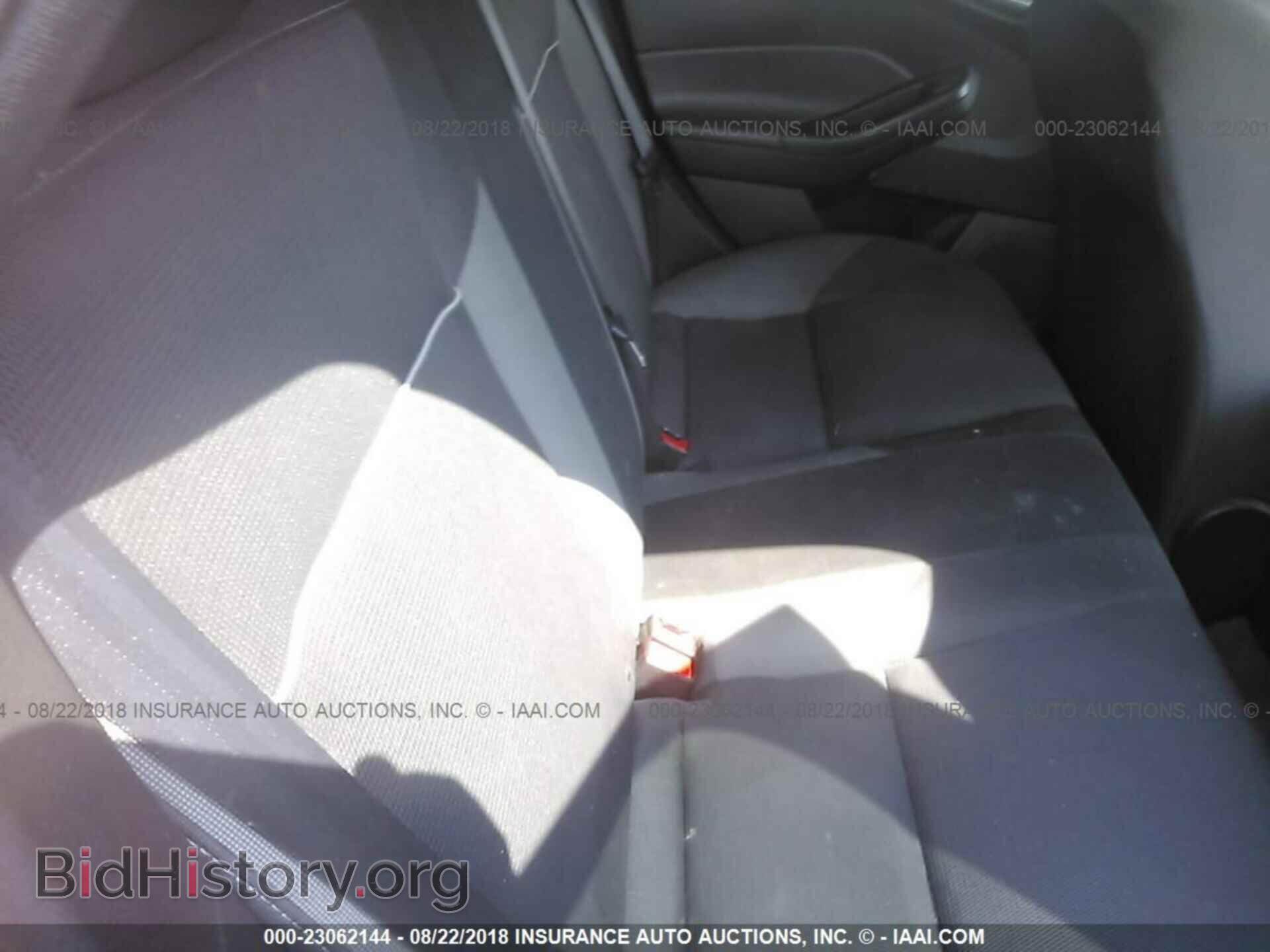 2012 Ford Focus - VIN: 1FAHP3F20CL109866 - Photo 8