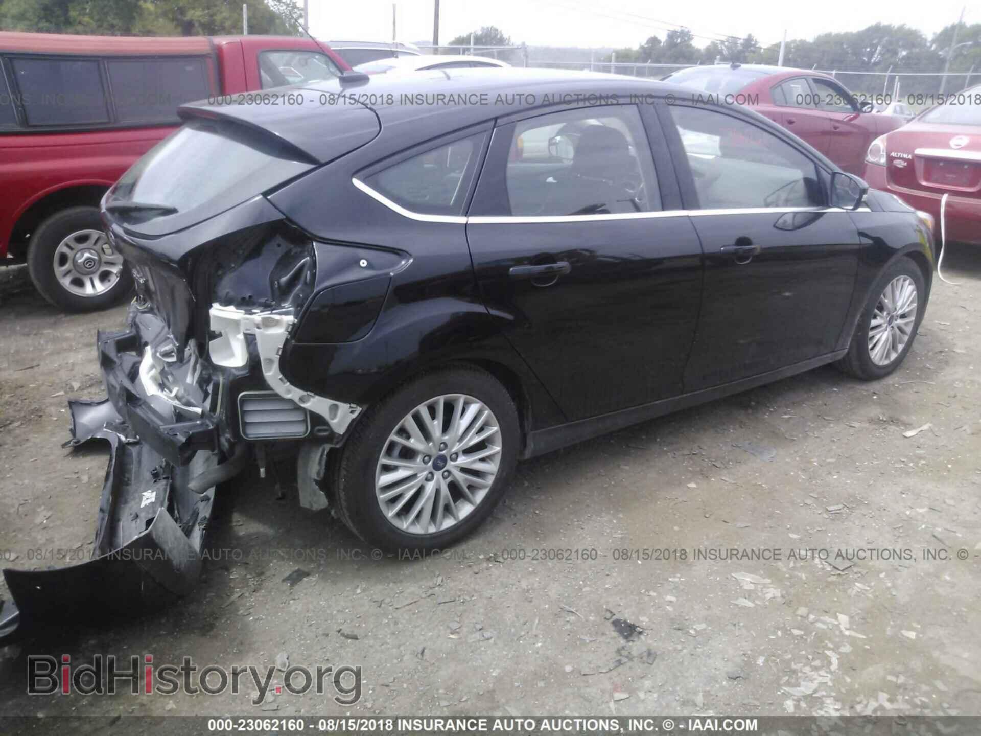 2017 Ford Focus - VIN: 1FADP3N26HL309691 - Фото 4