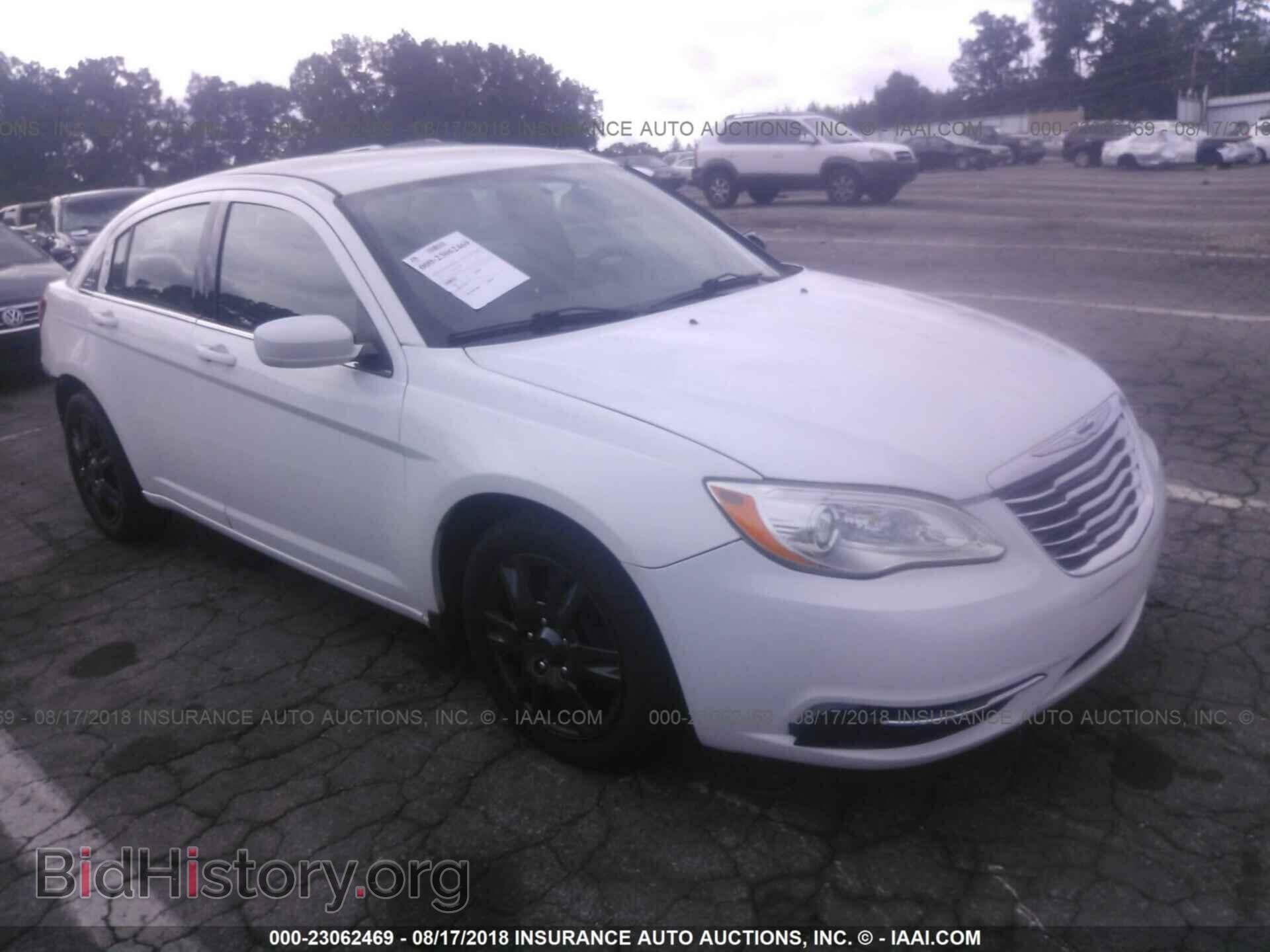 Photo 1C3CCBAB5DN606228 - Chrysler 200 2013