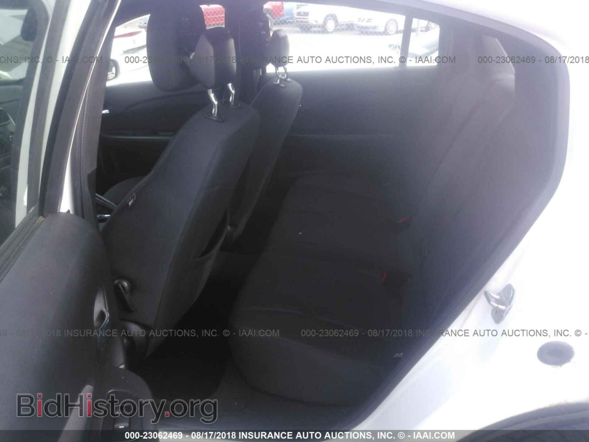 2013 Chrysler 200 - VIN: 1C3CCBAB5DN606228 - Photo 8