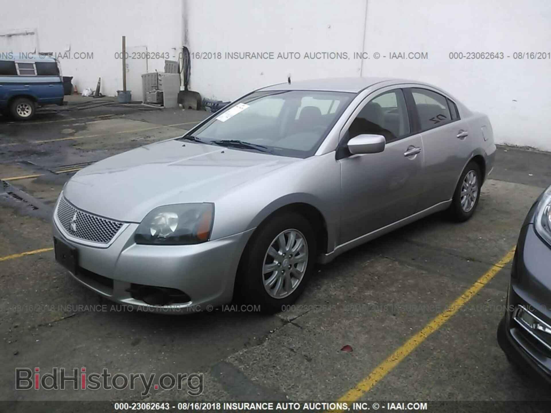 2011 Mitsubishi Galant - VIN: 4A32B2FFXBE018633 - Фото 2