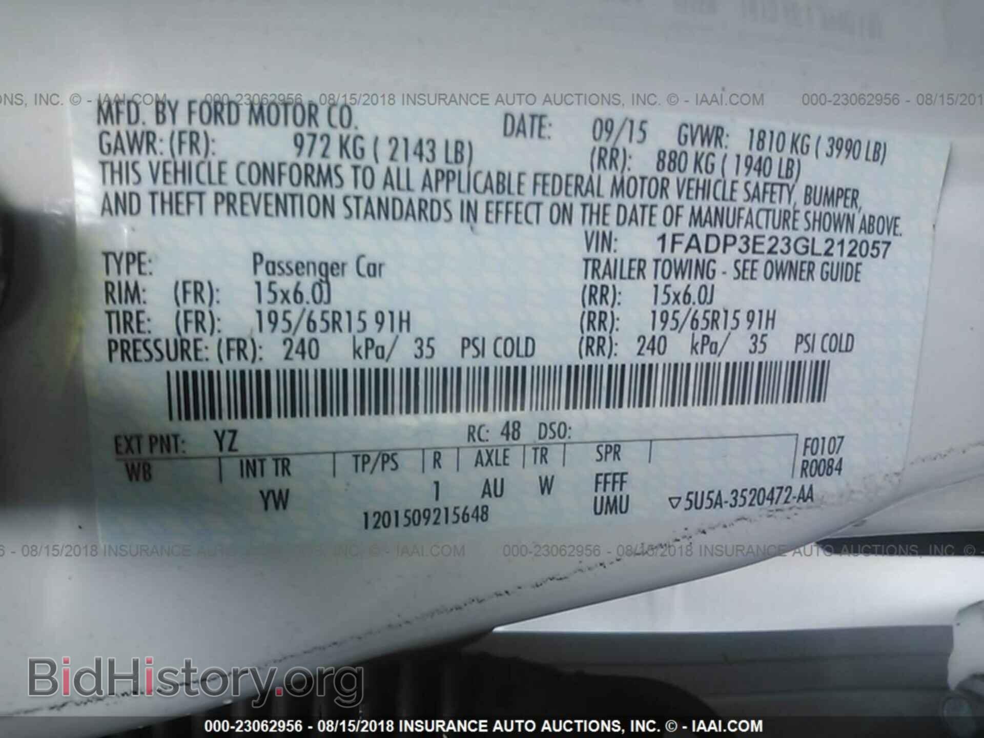 2016 Ford Focus - VIN: 1FADP3E23GL212057 - Photo 9