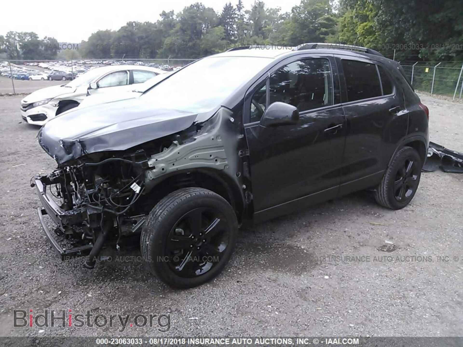 2016 Chevrolet Trax - VIN: KL7CJMSB1GB649639 - Фото 2