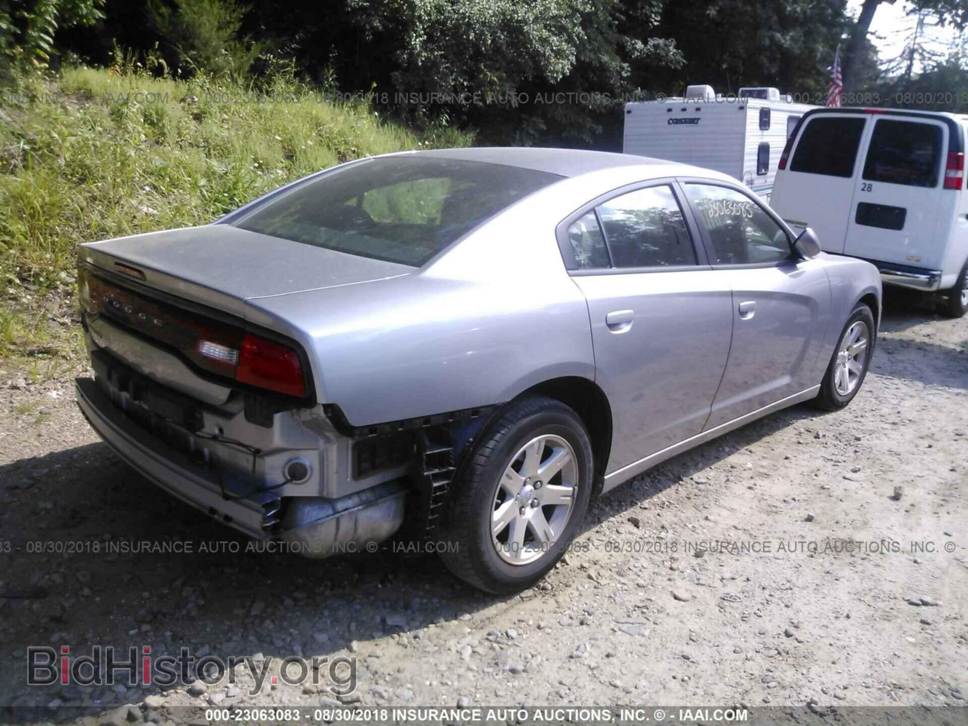 2013 Dodge Charger - VIN: 2C3CDXBG6DH706402 - Photo 4