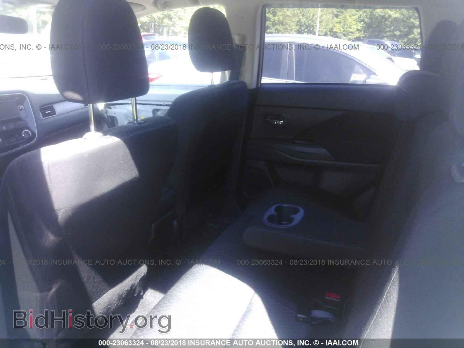 2014 Mitsubishi Outlander - VIN: JA4AD3A37EZ010668 - Фото 8