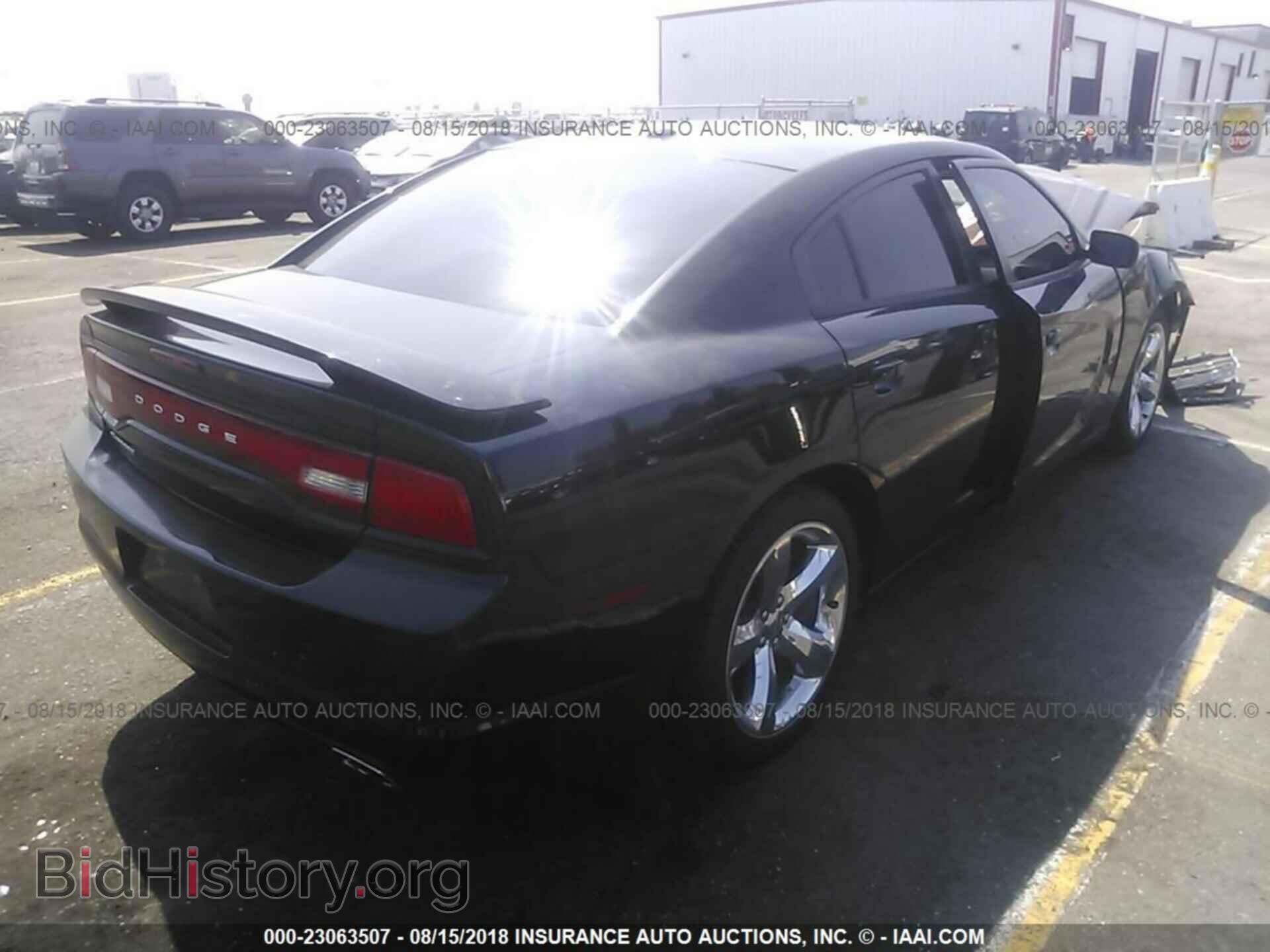 2013 Dodge Charger - VIN: 2C3CDXHG6DH546528 - Photo 4