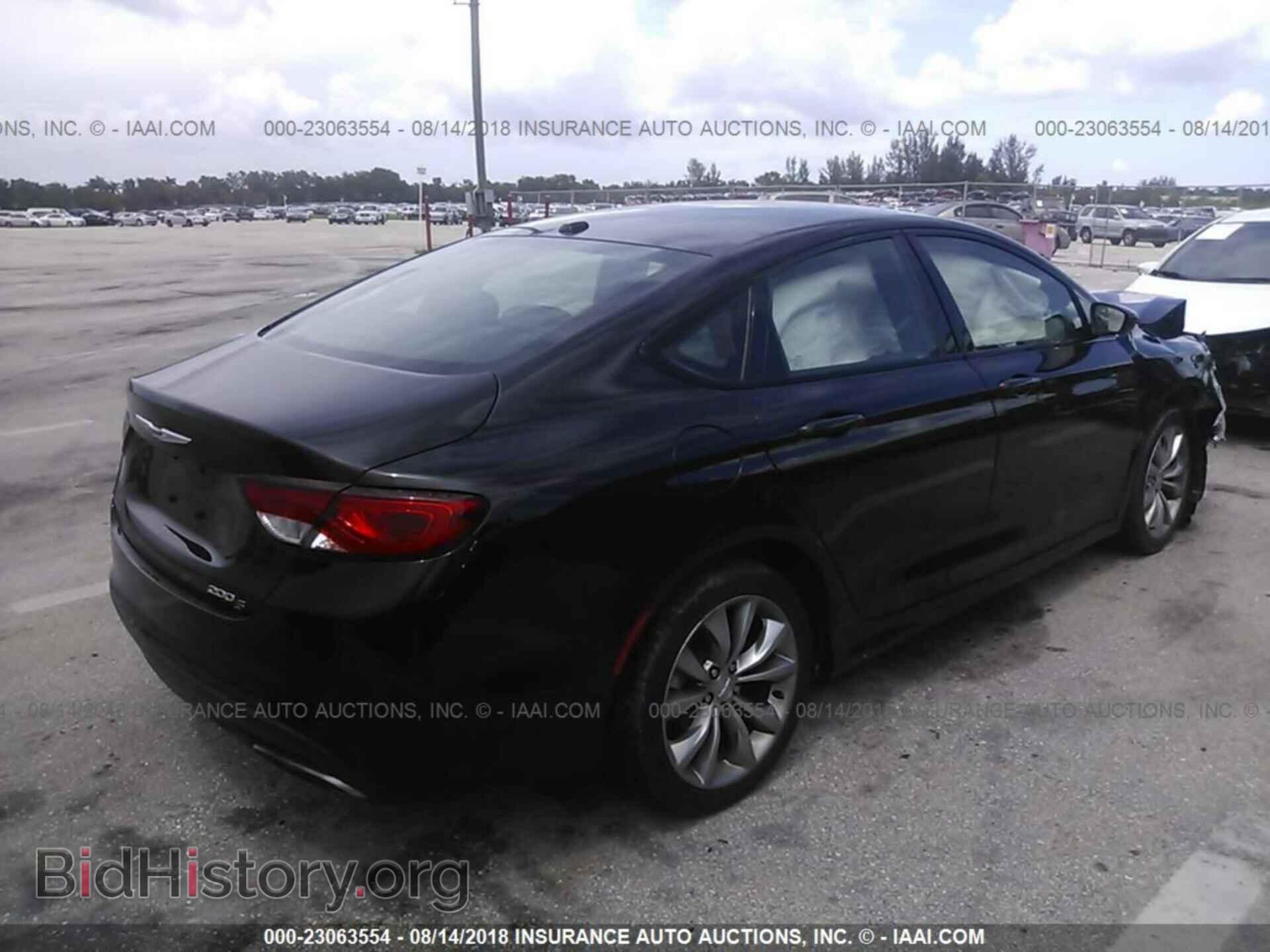 2016 Chrysler 200 - VIN: 1C3CCCBB1GN125482 - Фото 4