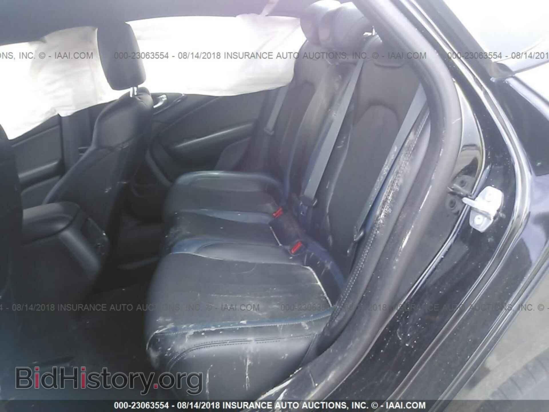 2016 Chrysler 200 - VIN: 1C3CCCBB1GN125482 - Фото 8