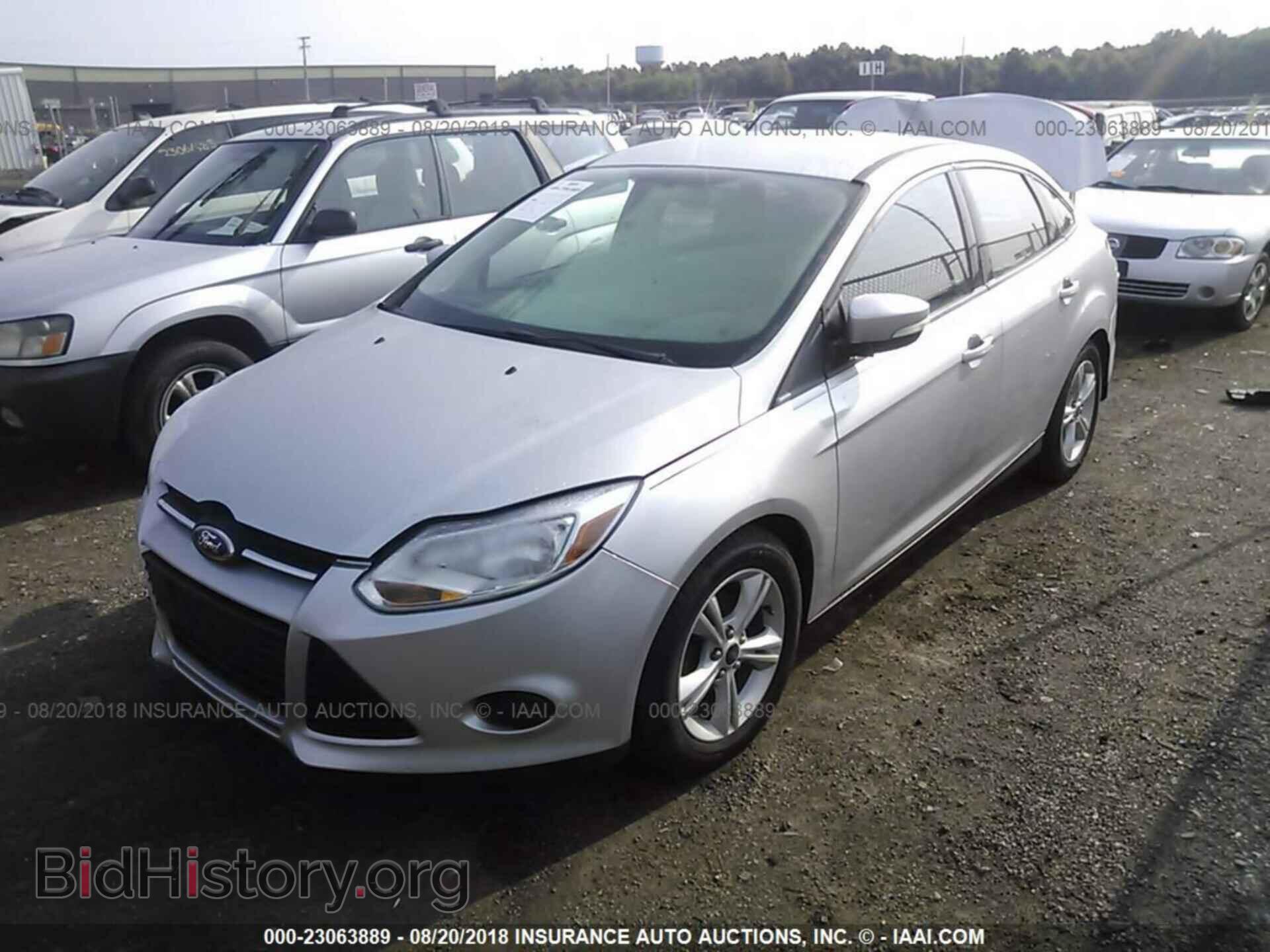 2014 Ford Focus - VIN: 1FADP3F26EL428299 - Photo 2
