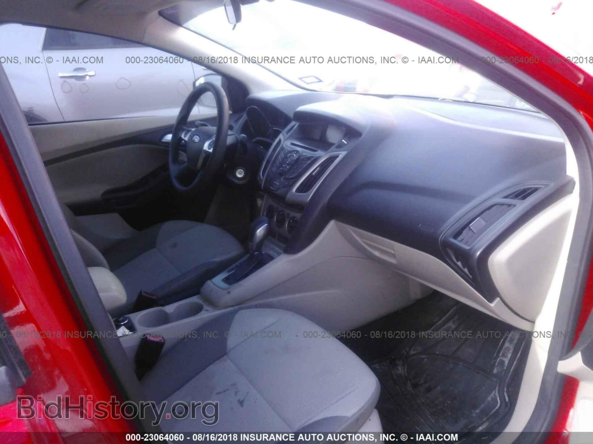 2012 Ford Focus - VIN: 1FAHP3F25CL466217 - Photo 5