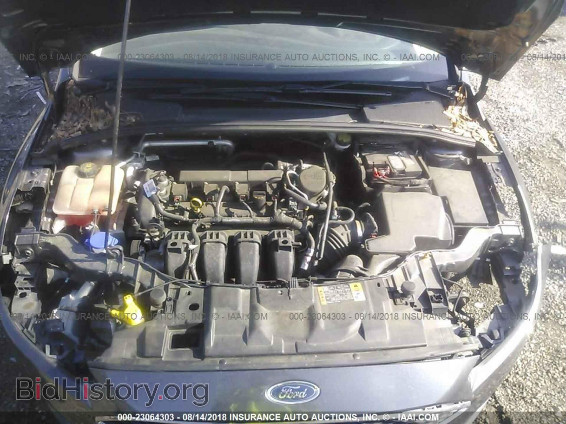 2015 Ford Focus - VIN: 1FADP3F22FL209423 - Photo 10