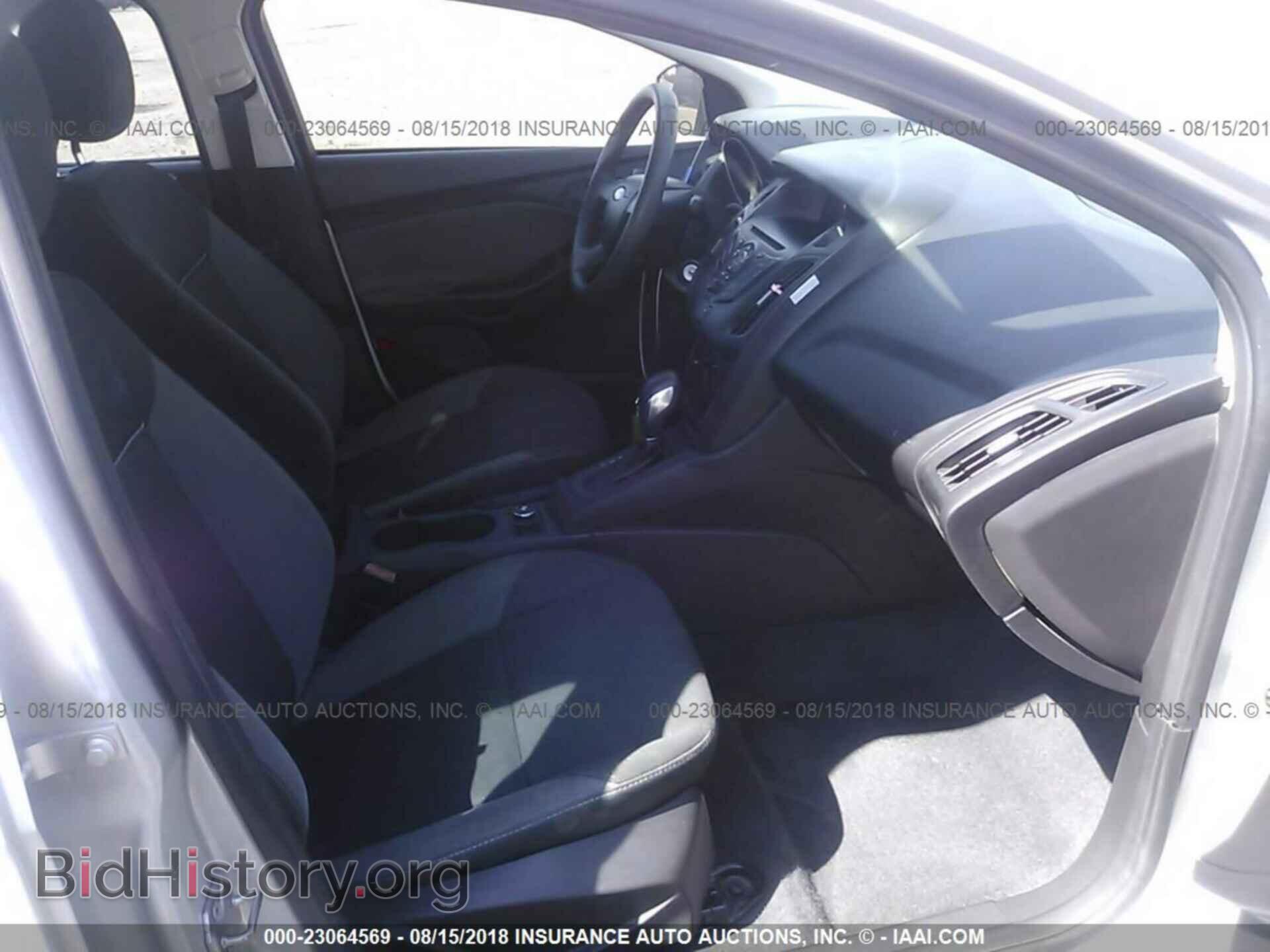 2012 Ford Focus - VIN: 1FAHP3E2XCL314337 - Photo 5